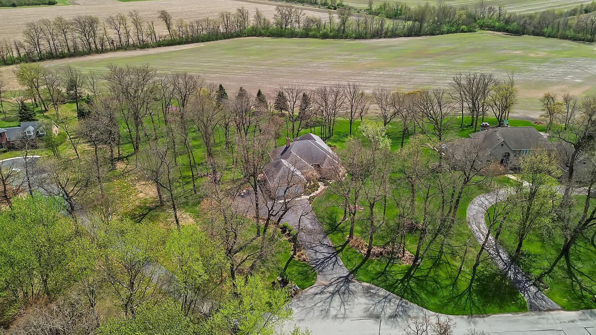 6664 Ridgeview Drive, DeMotte, IN 46310; Image #2