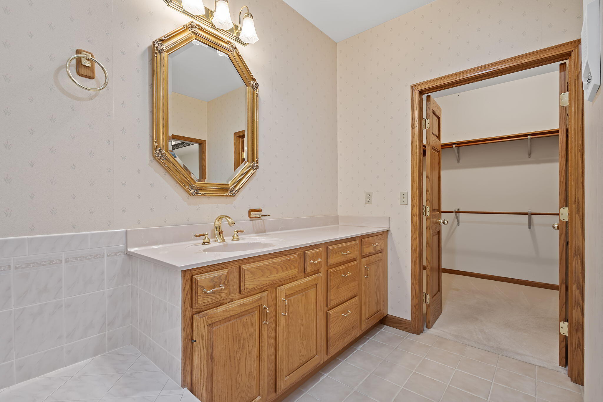 6664 Ridgeview Drive, DeMotte, IN 46310; Image #24