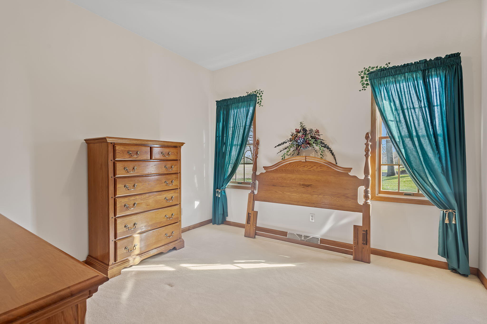 6664 Ridgeview Drive, DeMotte, IN 46310; Image #31