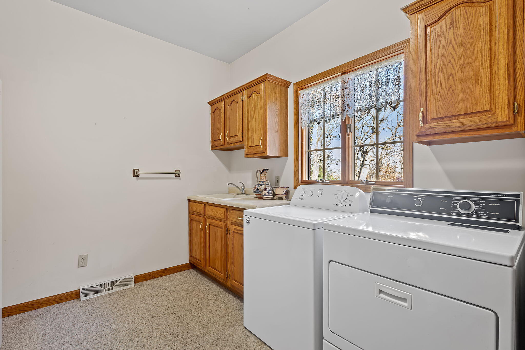 6664 Ridgeview Drive, DeMotte, IN 46310; Image #34