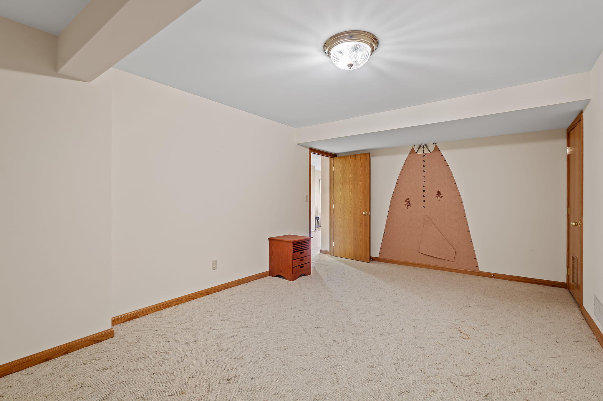 6664 Ridgeview Drive, DeMotte, IN 46310; Image #40