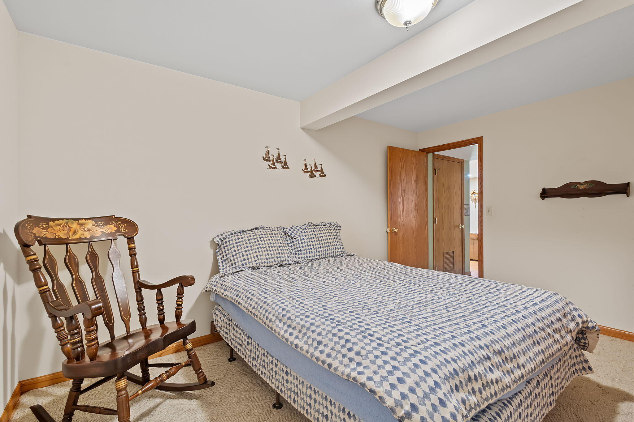 6664 Ridgeview Drive, DeMotte, IN 46310; Image #43