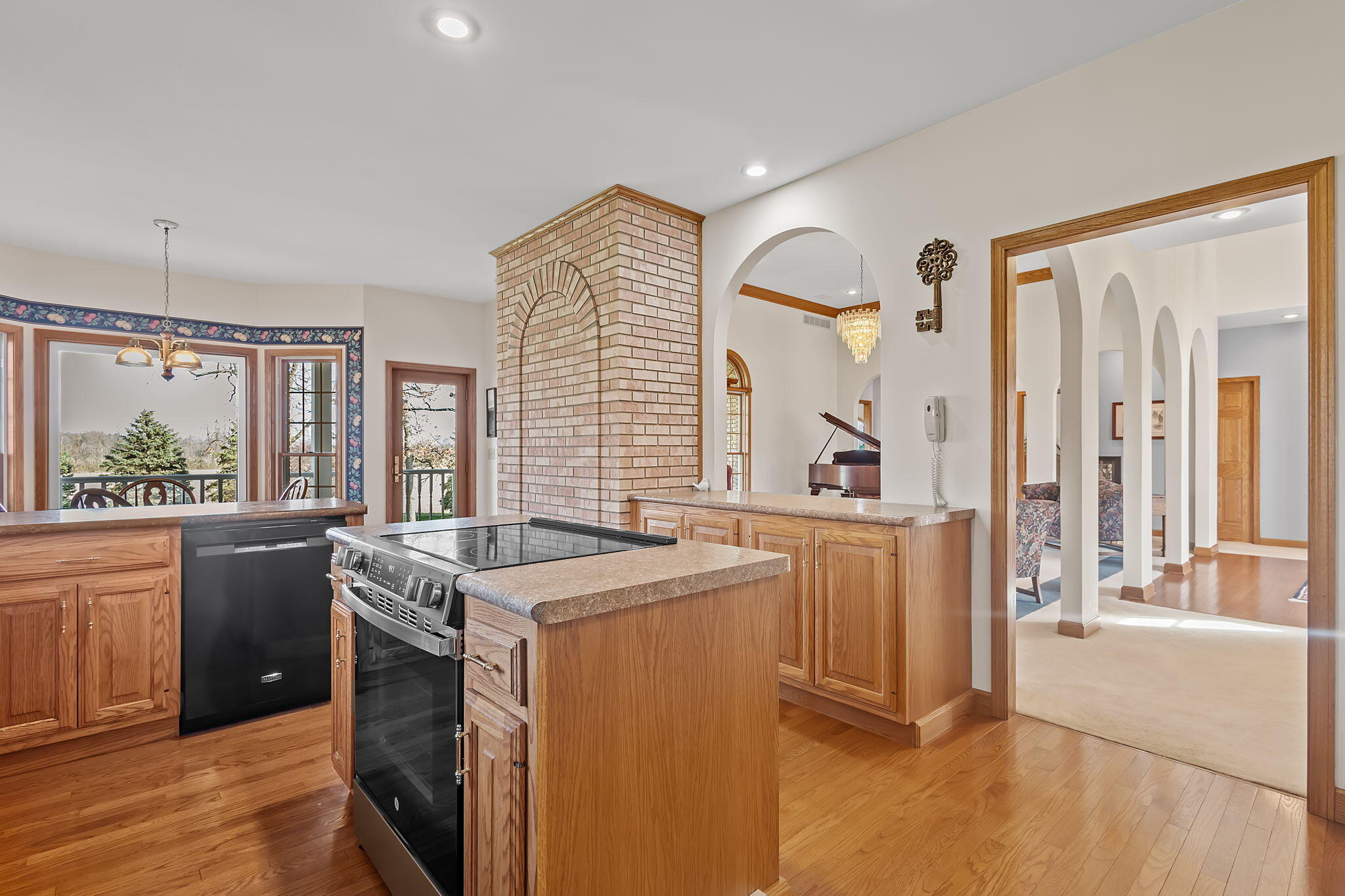 6664 Ridgeview Drive, DeMotte, IN 46310; Image #7