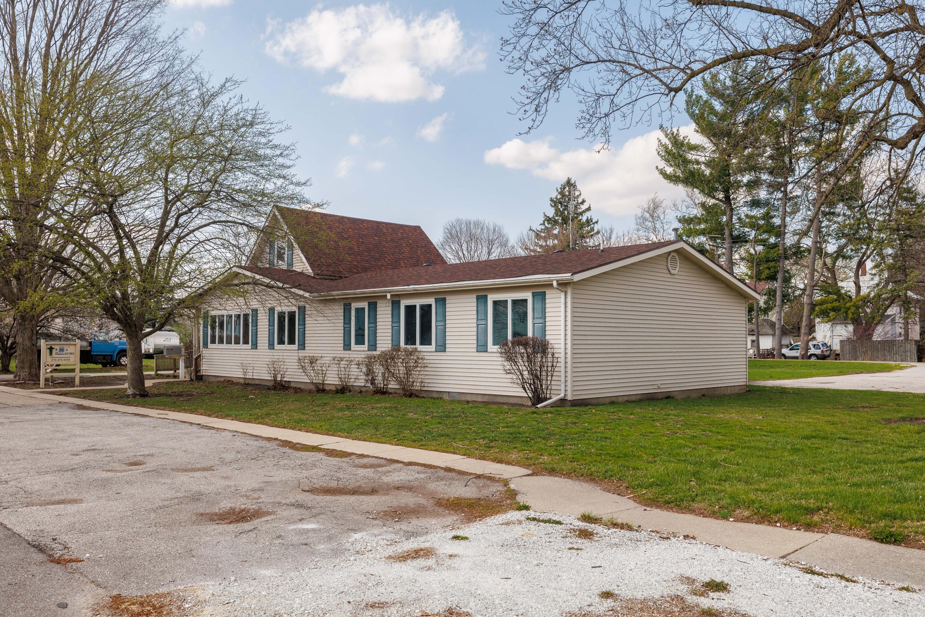 310 E Lincoln Street, Kentland, IN 47951; Image #11