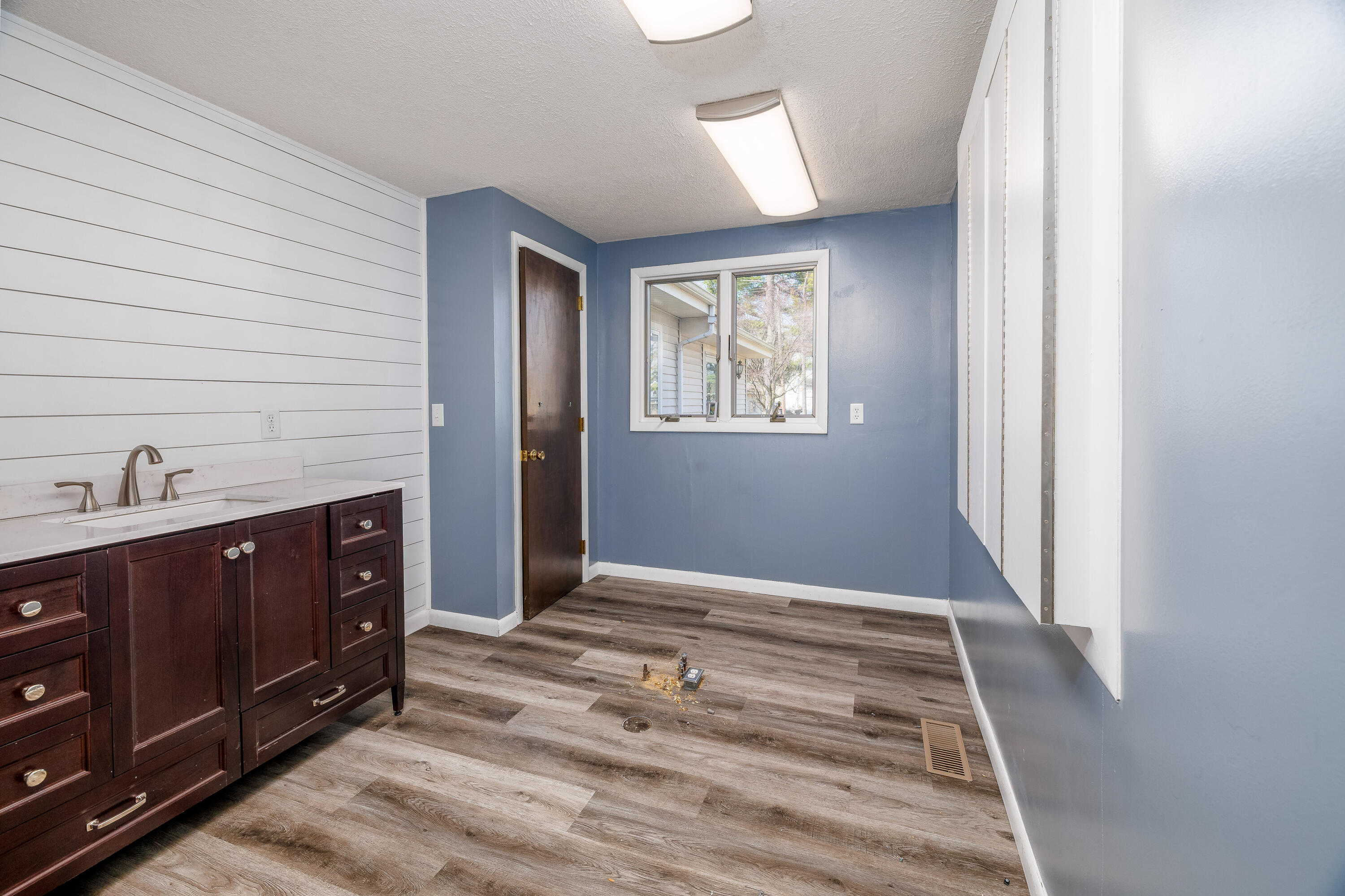 310 E Lincoln Street, Kentland, IN 47951; Image #17