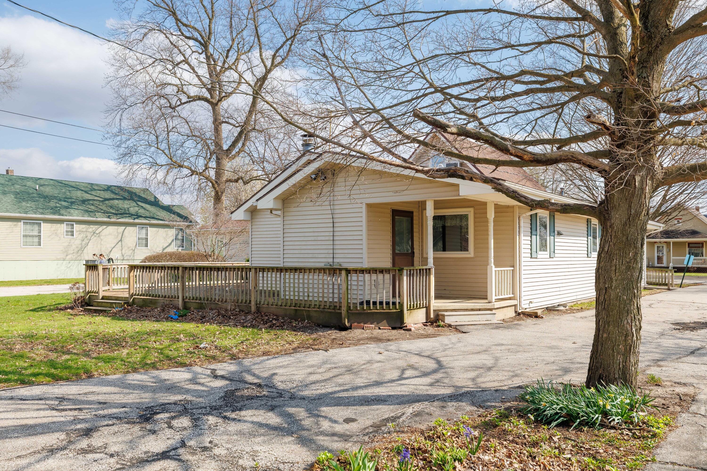 310 E Lincoln Street, Kentland, IN 47951; Image #4
