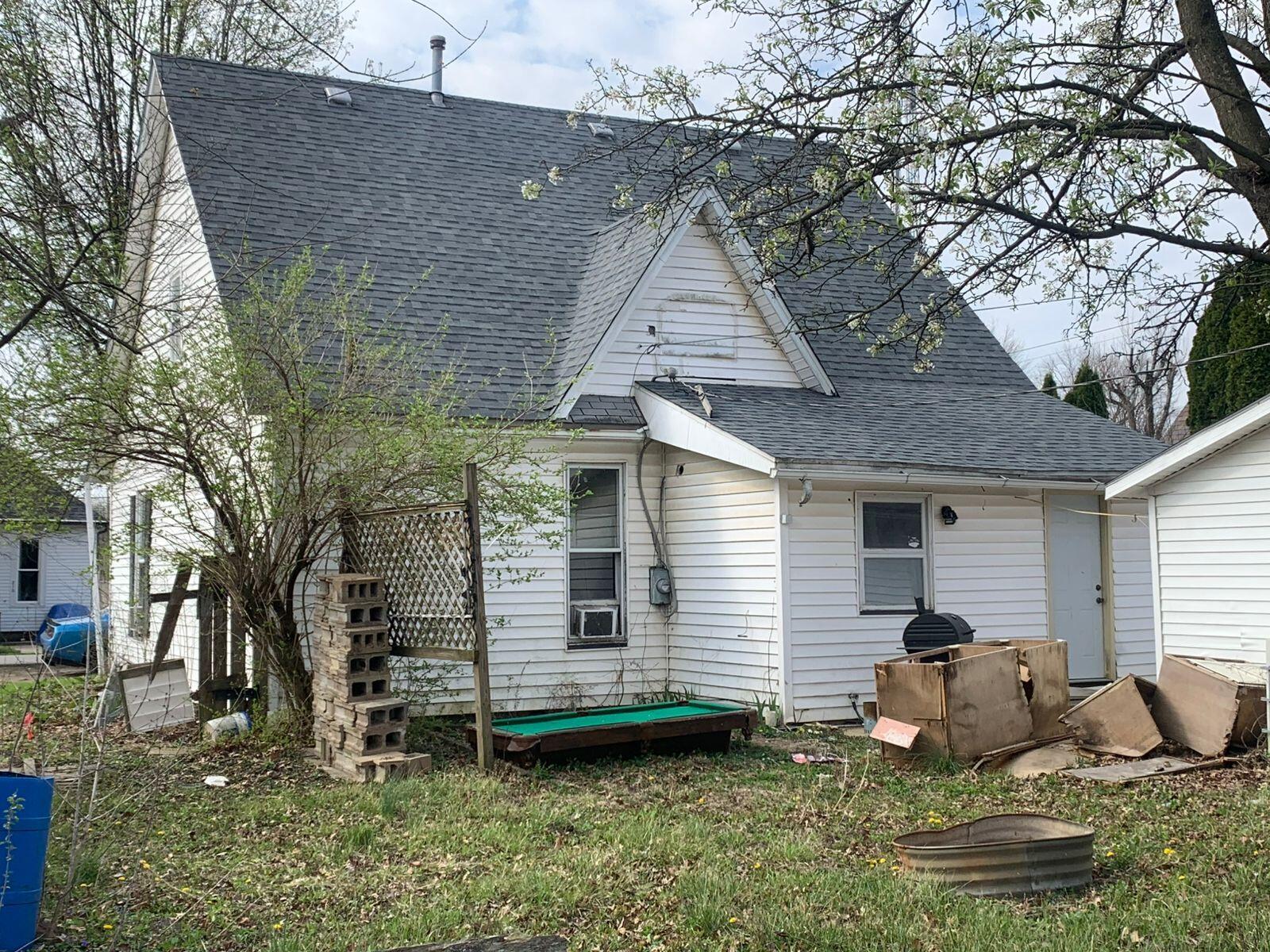 209 E Cyrus Street, Farmersburg, IN 47850; Image #16