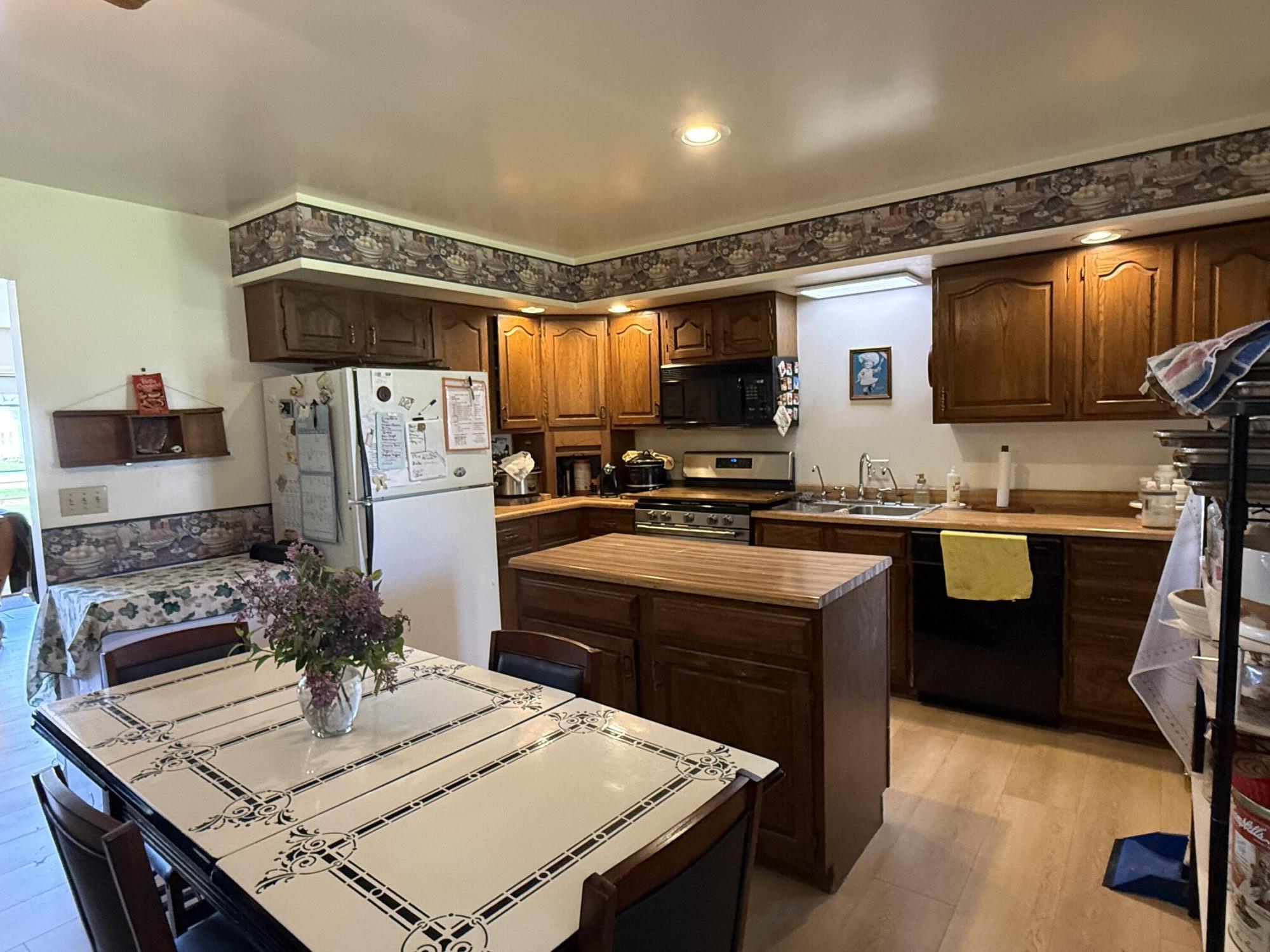 2215 W 18th Street, La Porte, IN 46350; Image #13