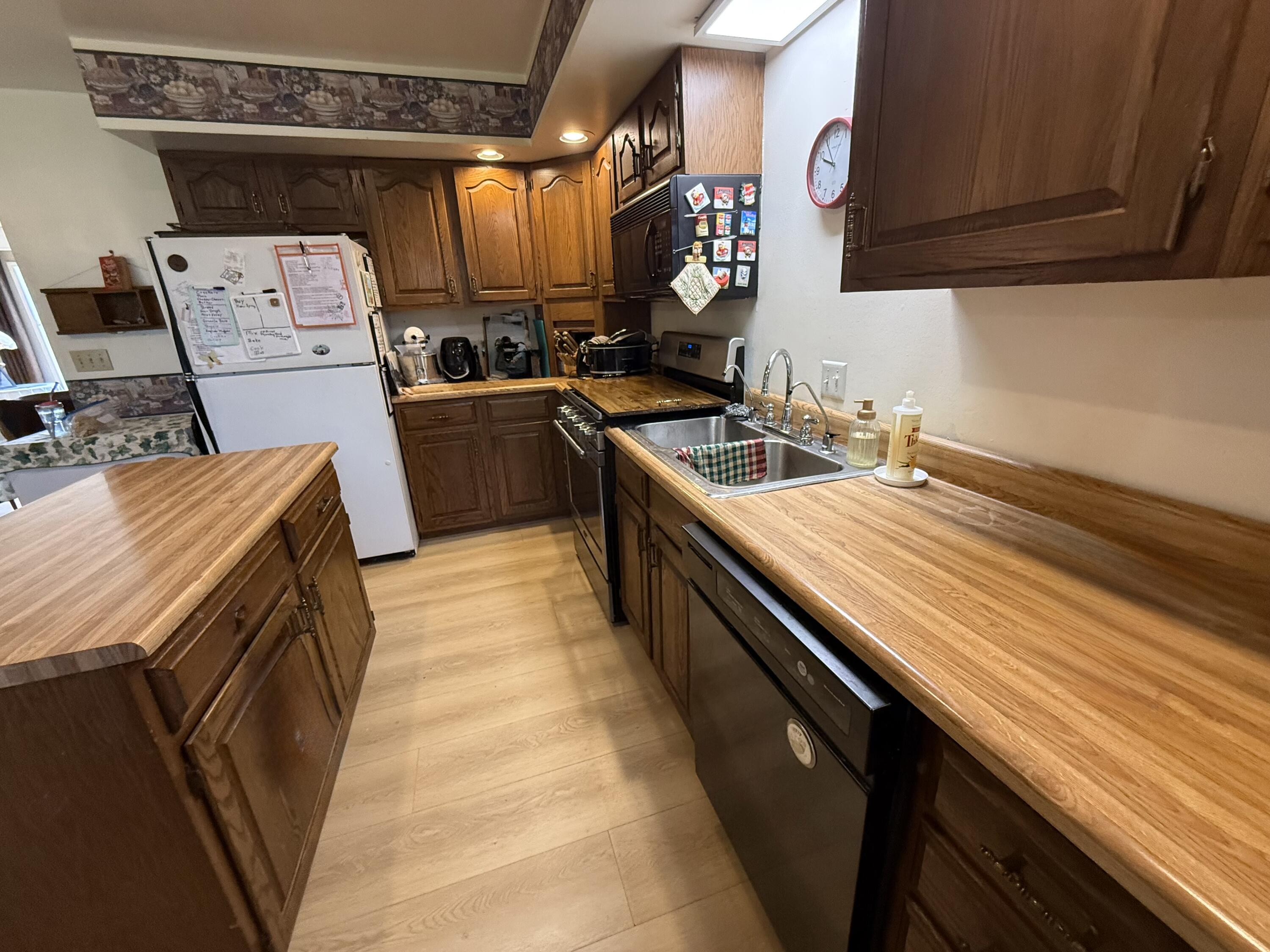 2215 W 18th Street, La Porte, IN 46350; Image #14