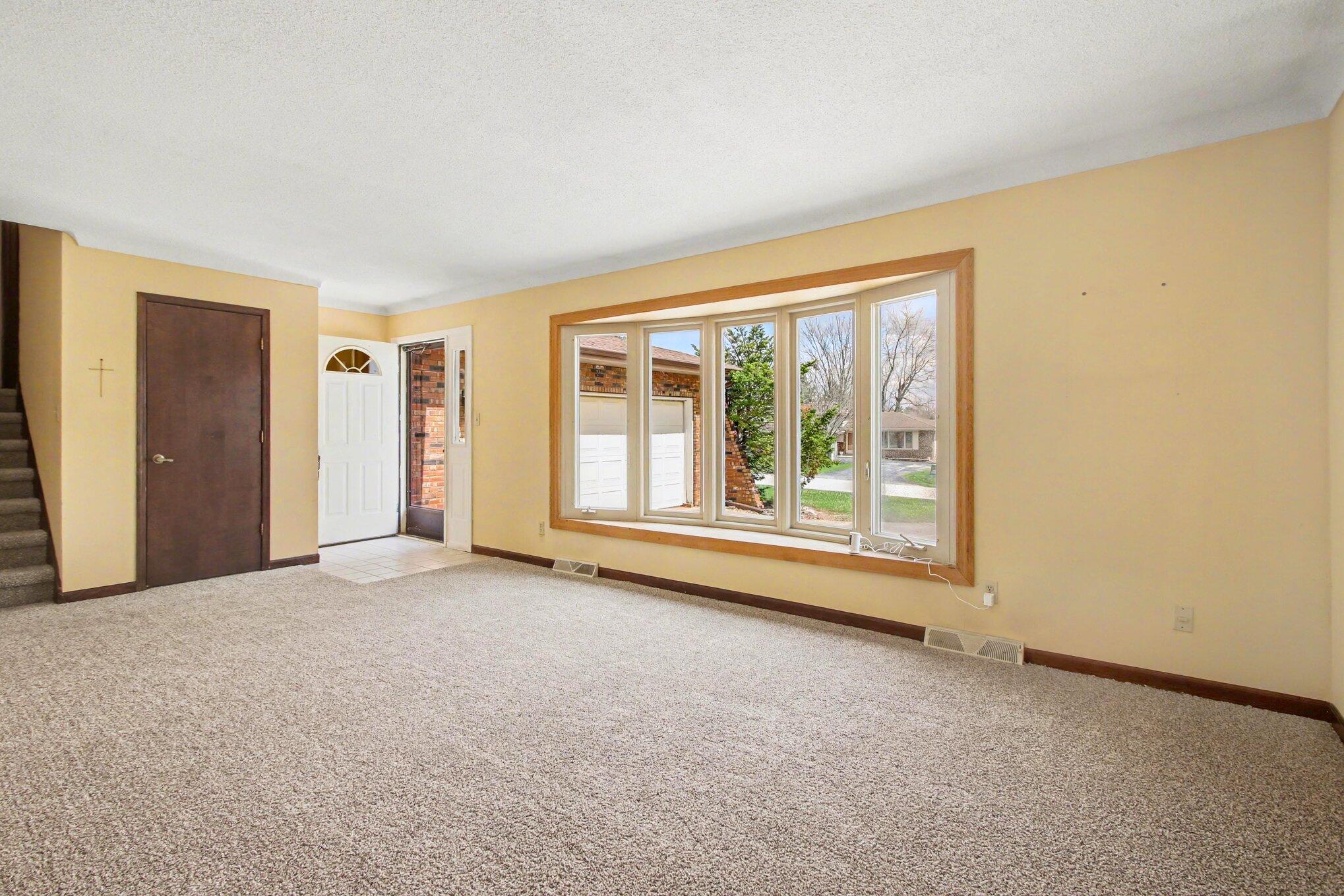 1379 Leeward Road, Crown Point, IN 46307; Image #4