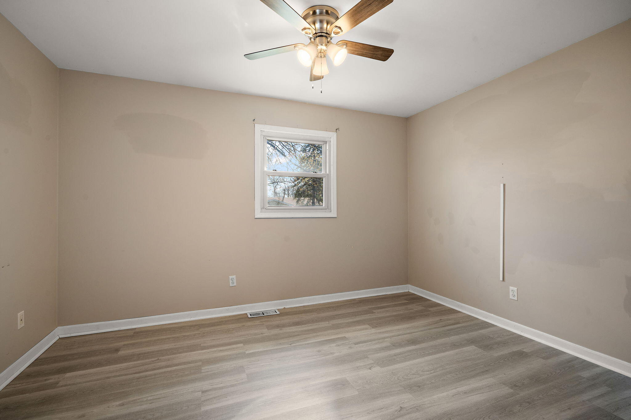 9542 Roosevelt Place, Crown Point, IN 46307; Image #12