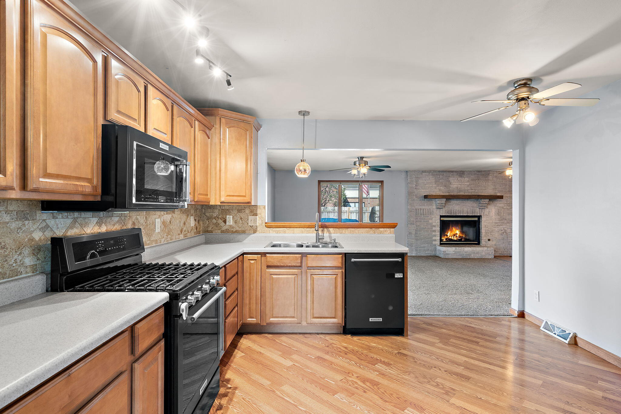 9542 Roosevelt Place, Crown Point, IN 46307; Image #4