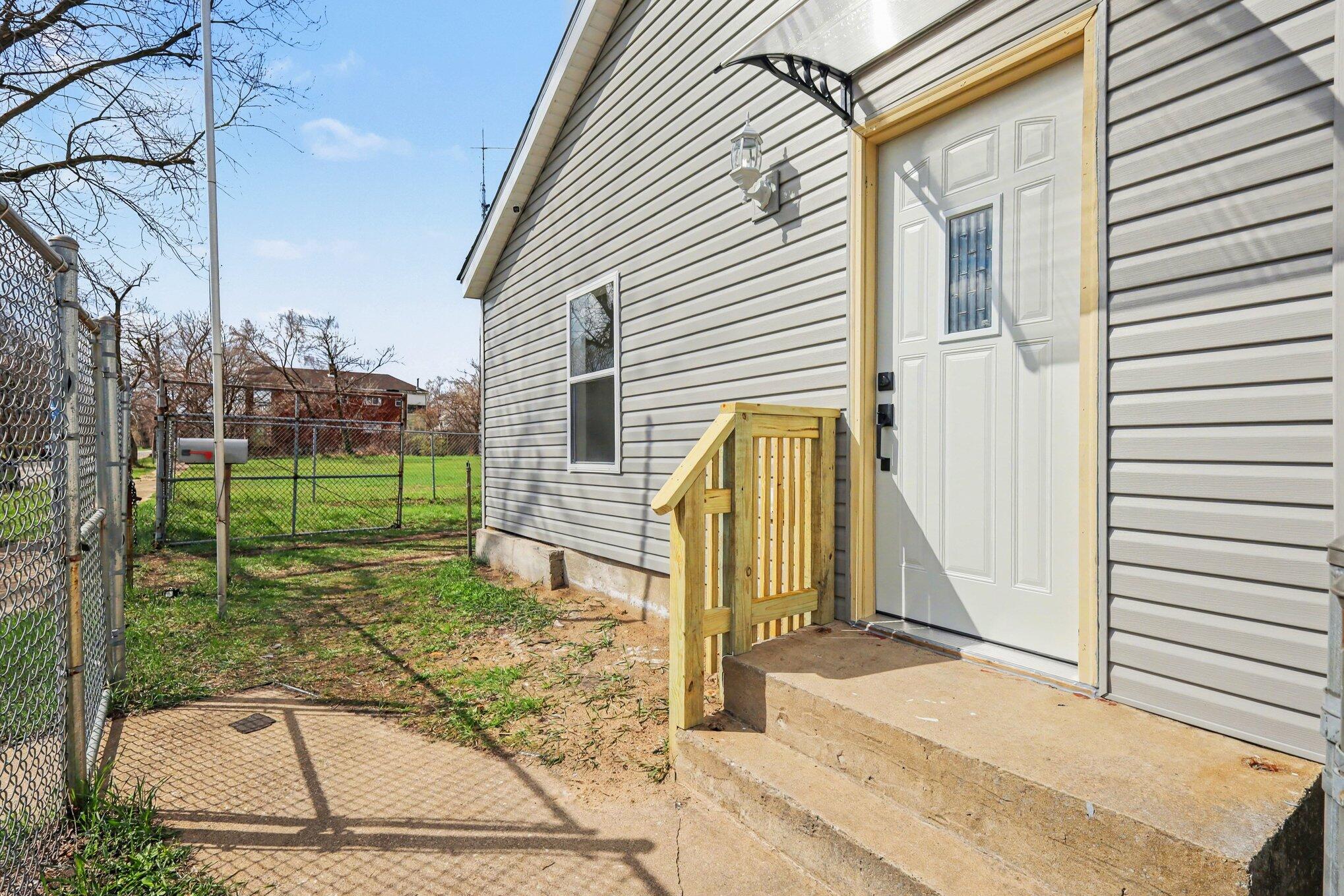 2420 Connecticut Street, Gary, IN 46407; Image #2