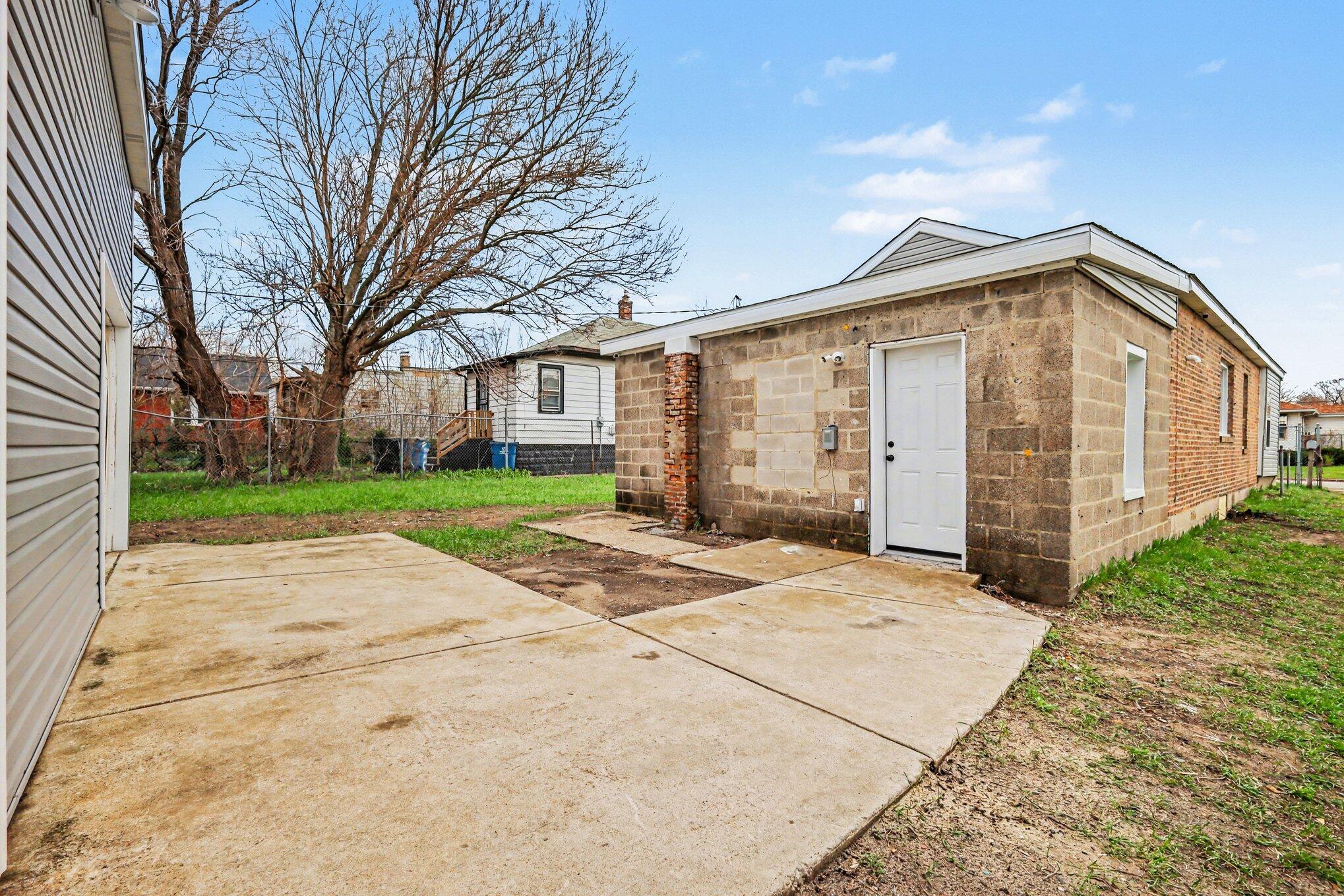 2420 Connecticut Street, Gary, IN 46407; Image #28