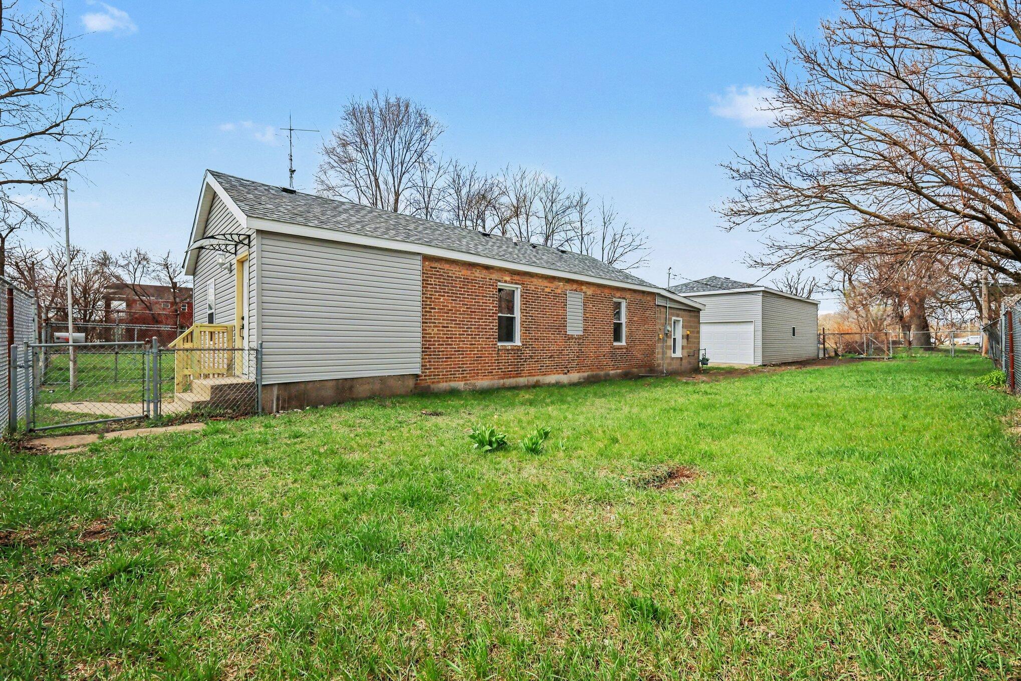 2420 Connecticut Street, Gary, IN 46407; Image #29