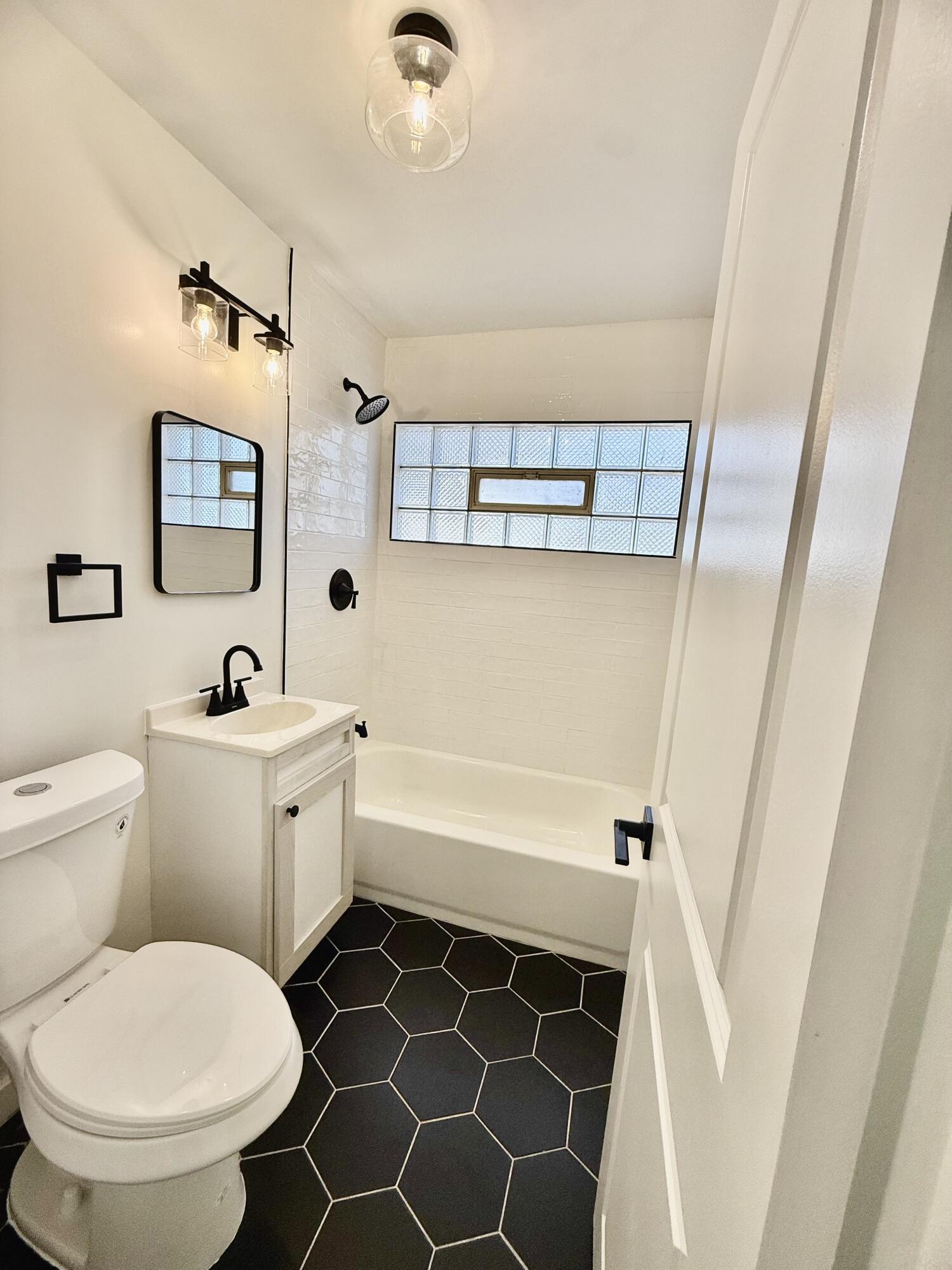 4301 Buchanan Street, Gary, IN 46408; Image #18
