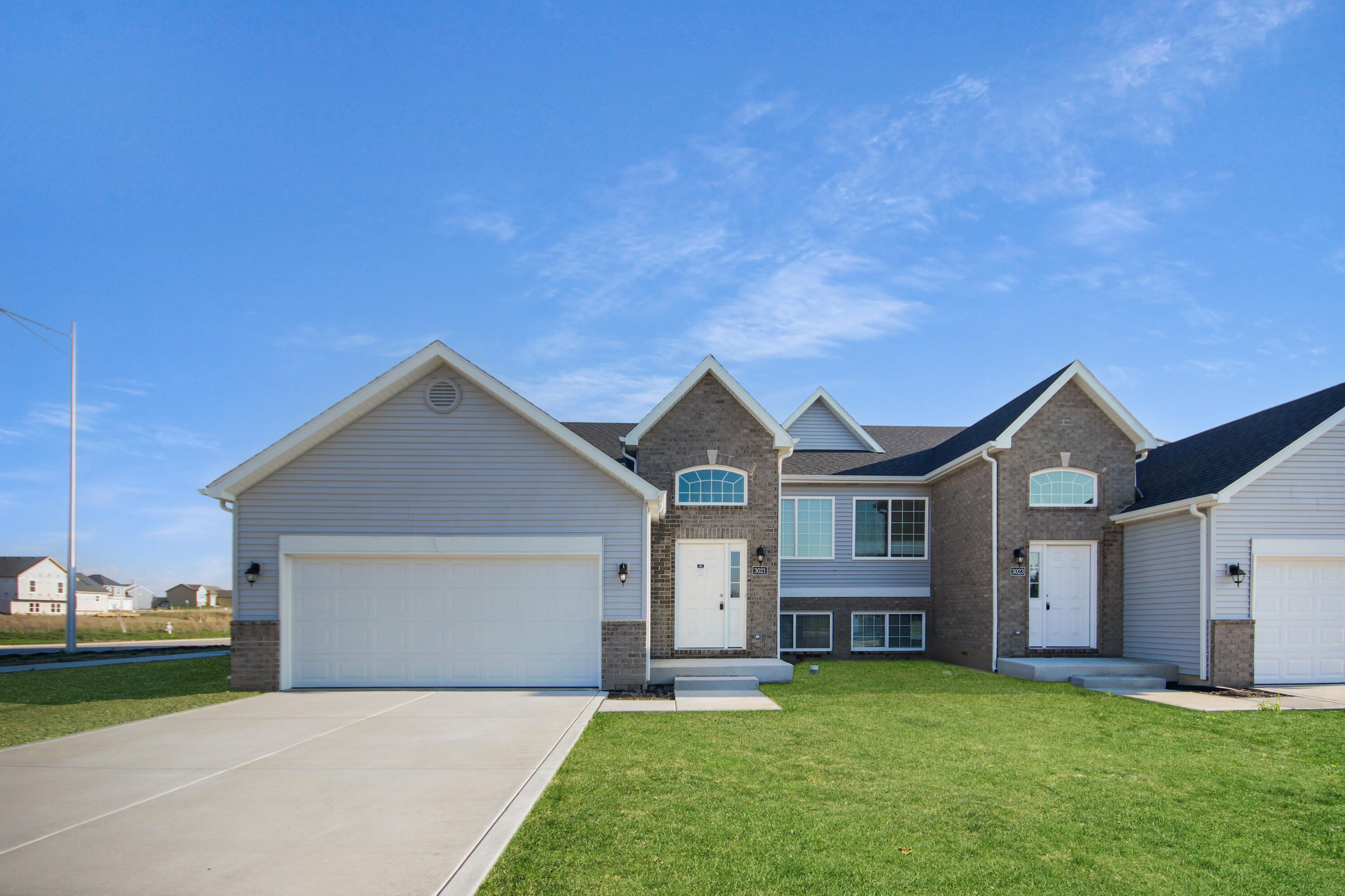 3021 W 82nd Place, Merrillville, IN 46410; Image #2