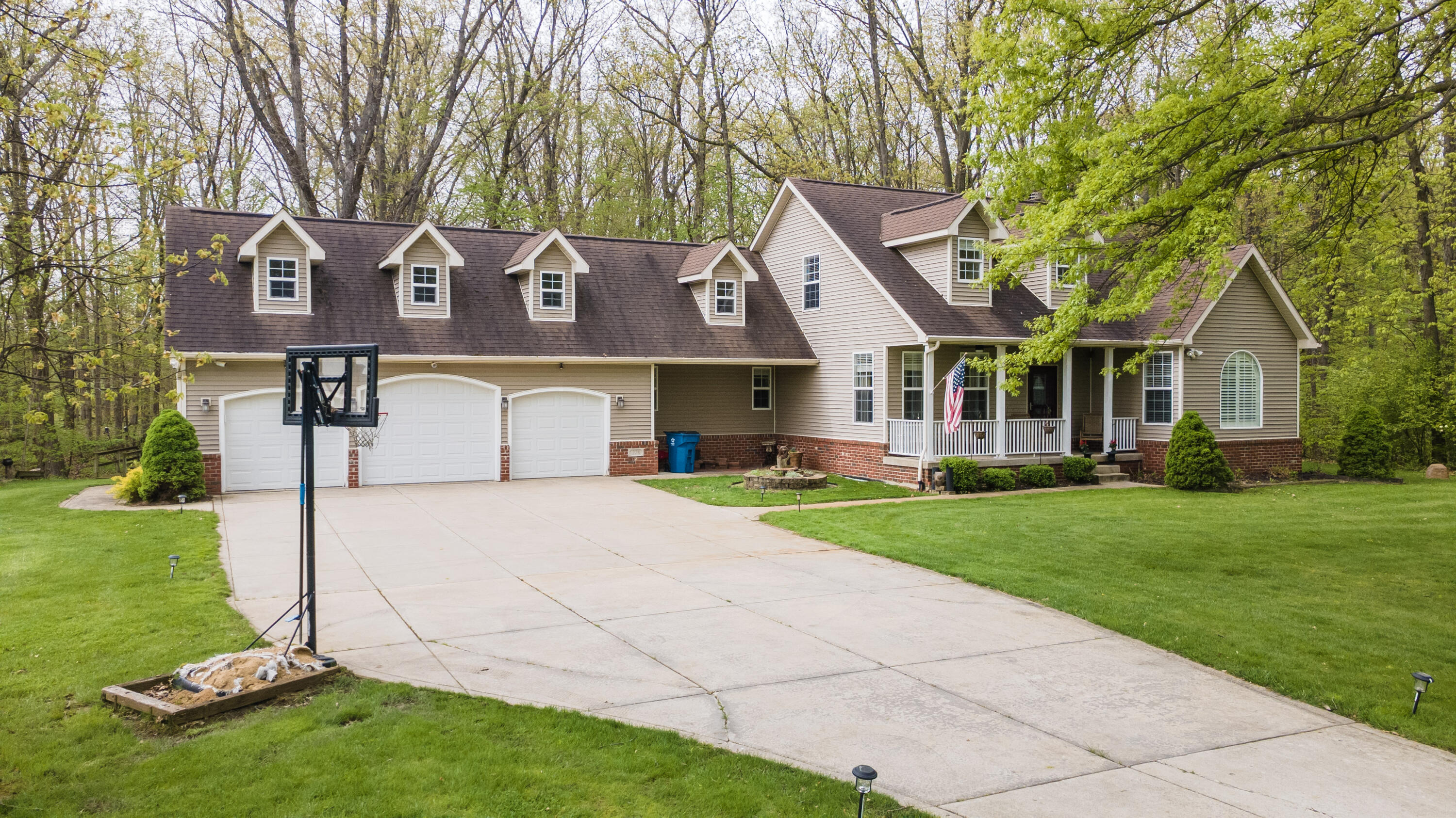 228 W Papillon Drive, Valparaiso, IN 46385; Image #50
