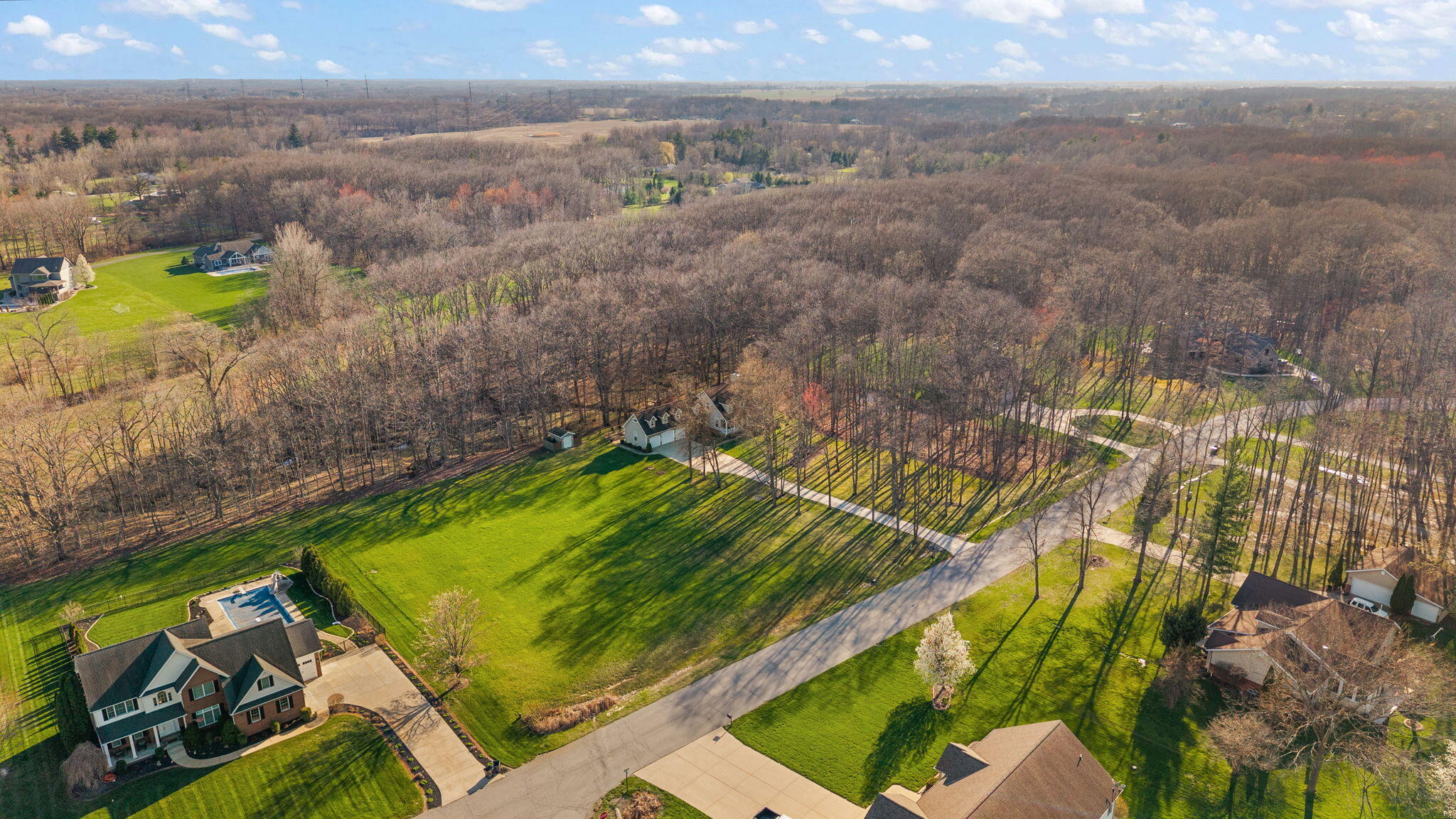228 W Papillon Drive, Valparaiso, IN 46385; Image #51