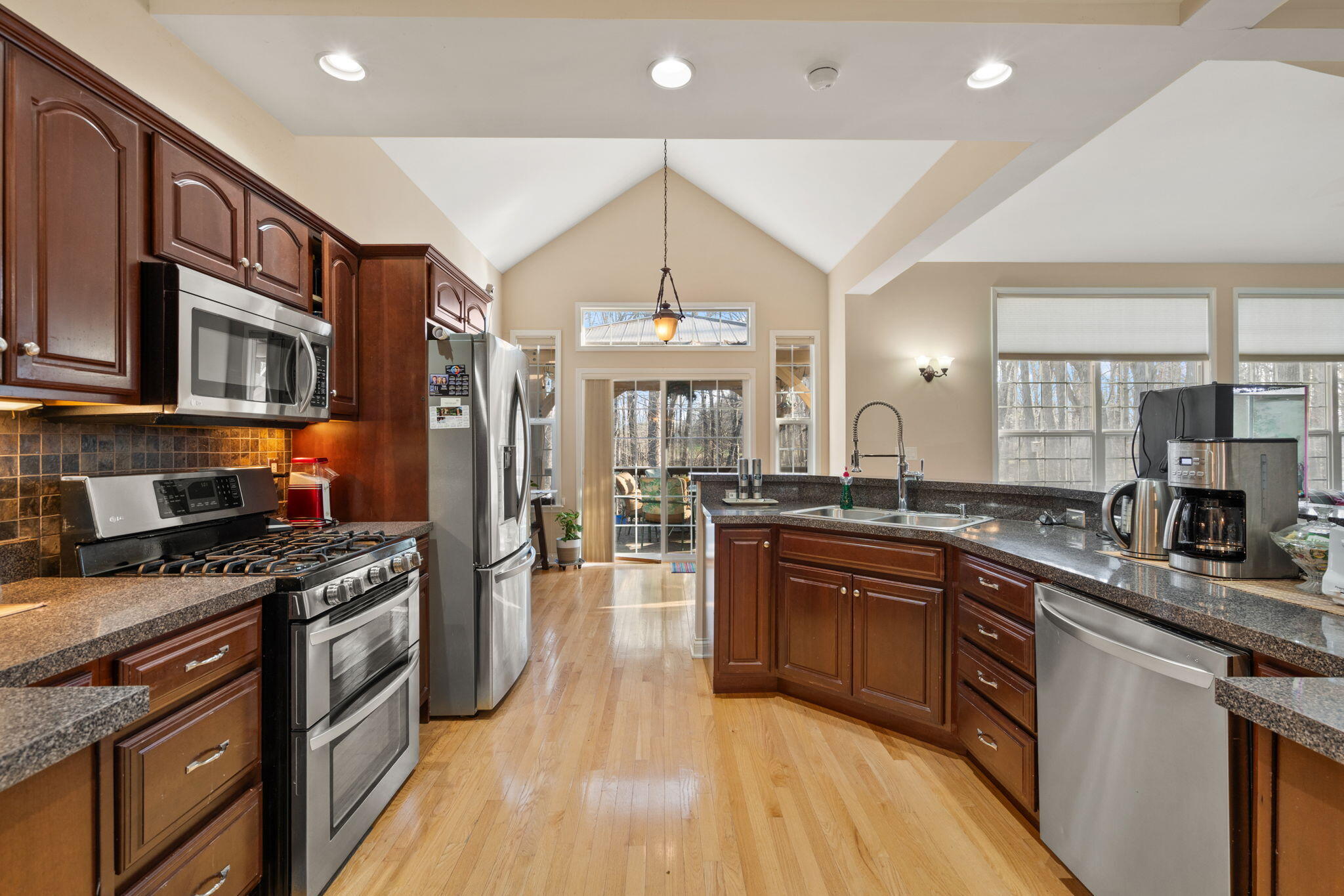 228 W Papillon Drive, Valparaiso, IN 46385; Image #8
