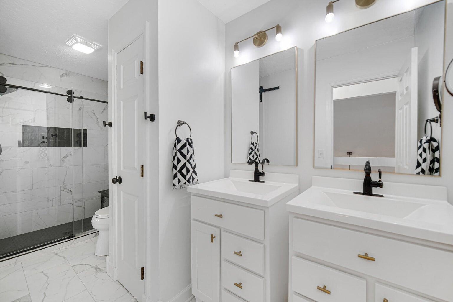 607 Weatherwood Lane, Valparaiso, IN 46383; Image #11