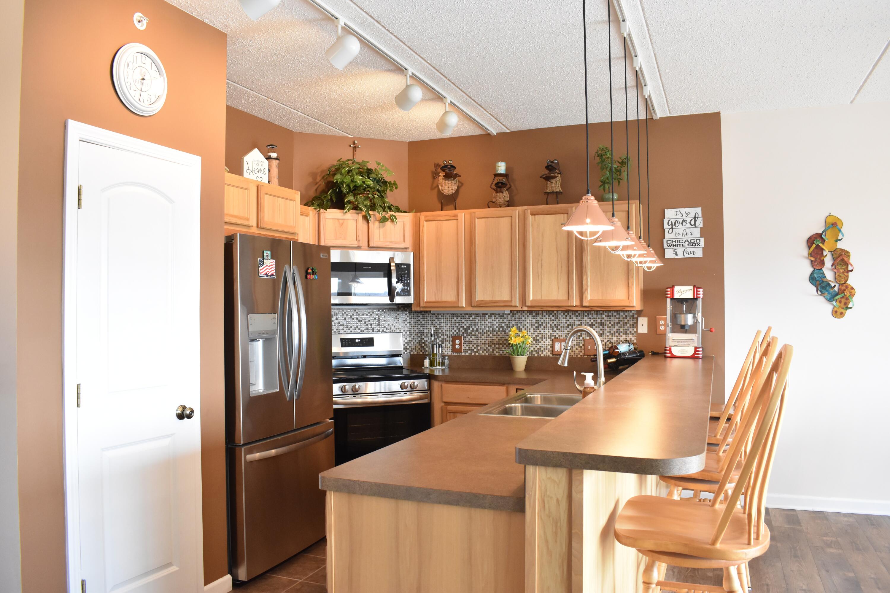 308 Outlook Cove Drive, La Porte, IN 46350; Image #12