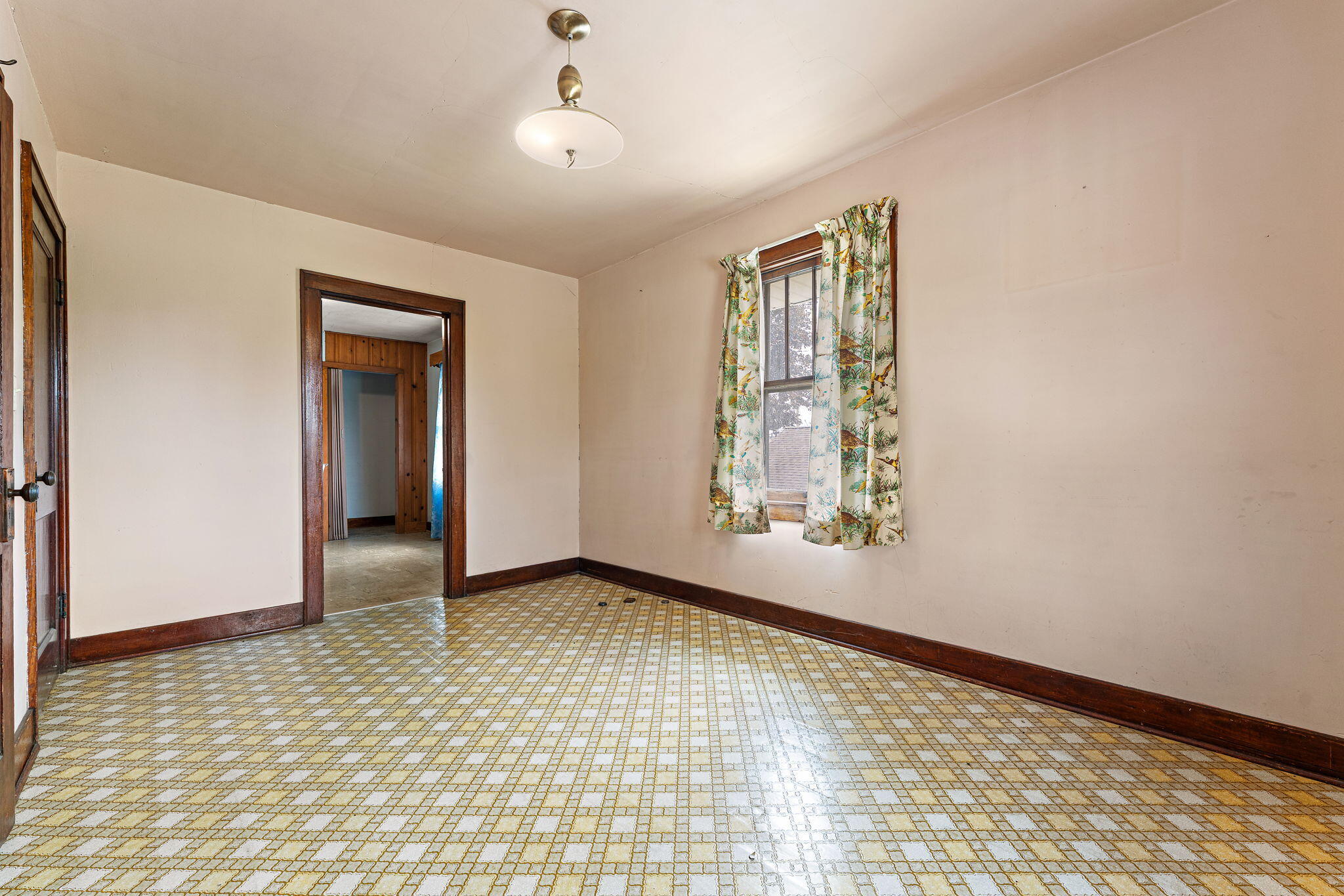 214 Center Street, Valparaiso, IN 46385; Image #10