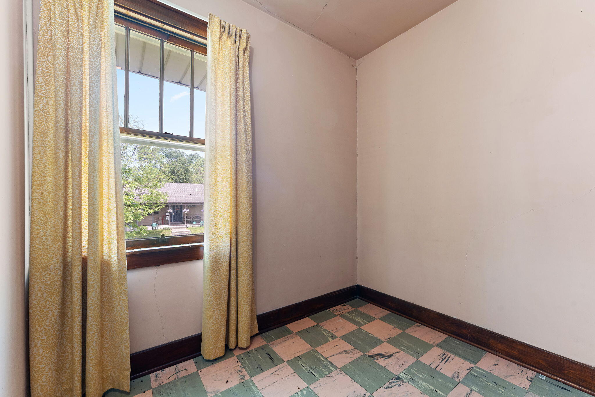 214 Center Street, Valparaiso, IN 46385; Image #16