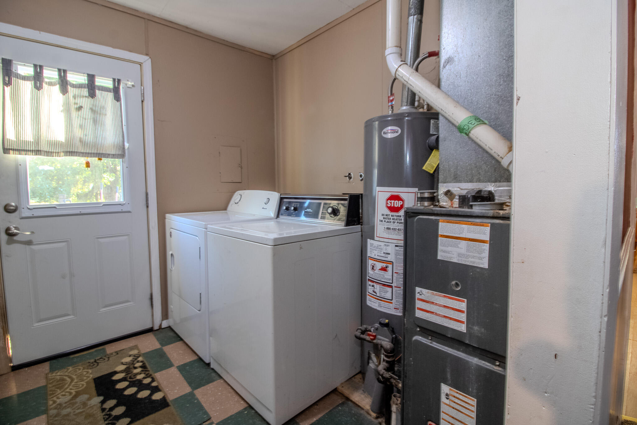 105 W Green Street, San Pierre, IN 46374; Image #10