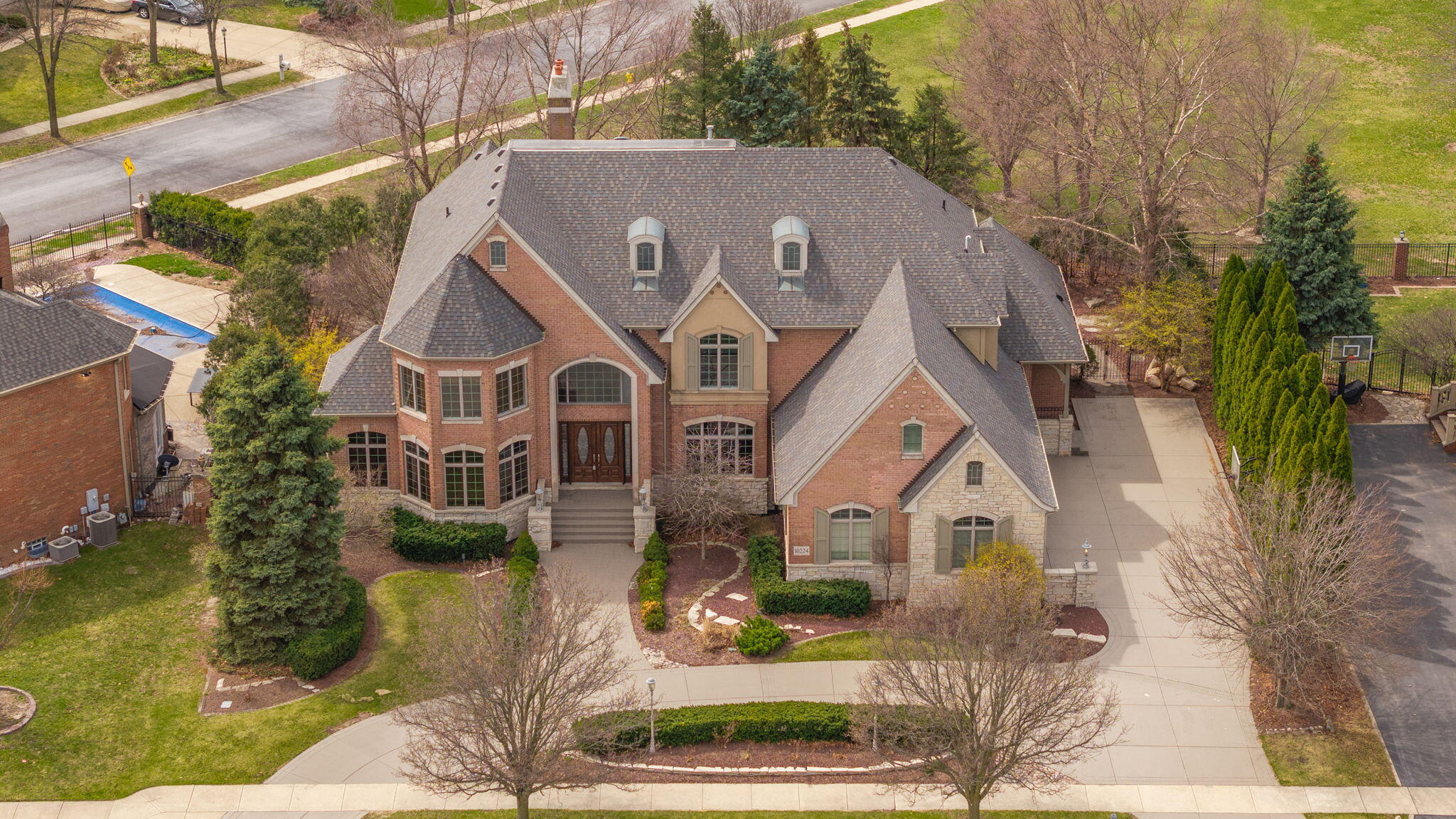10224 Cherrywood Lane, Munster, IN 46321; Image #100
