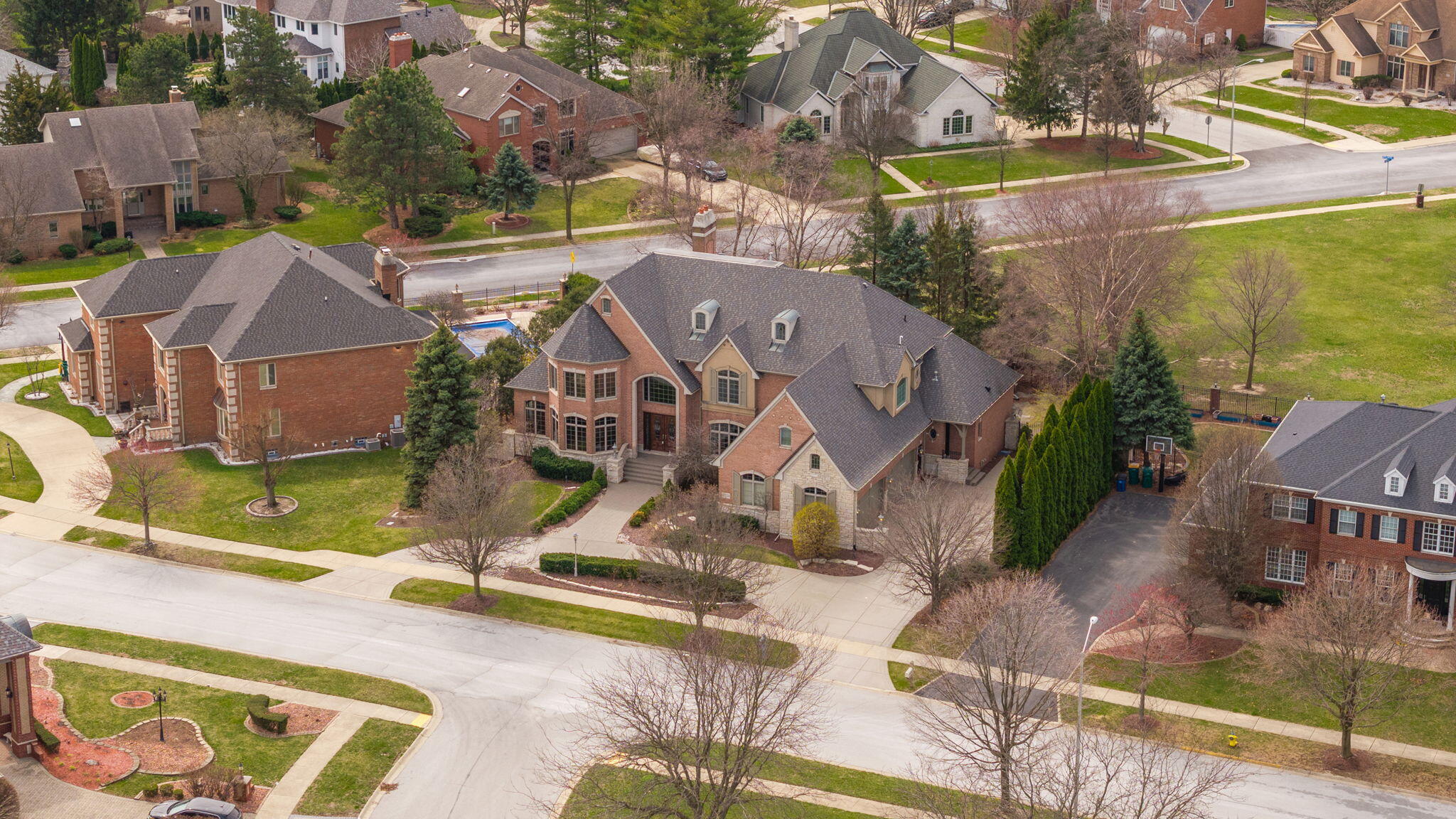 10224 Cherrywood Lane, Munster, IN 46321; Image #102