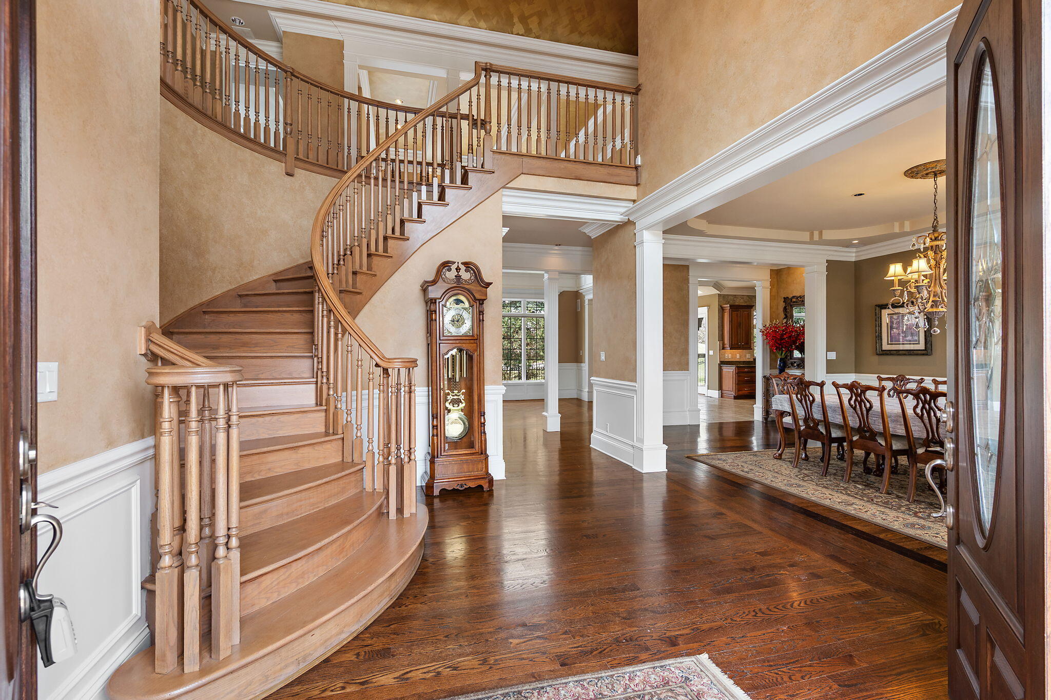 10224 Cherrywood Lane, Munster, IN 46321; Image #14