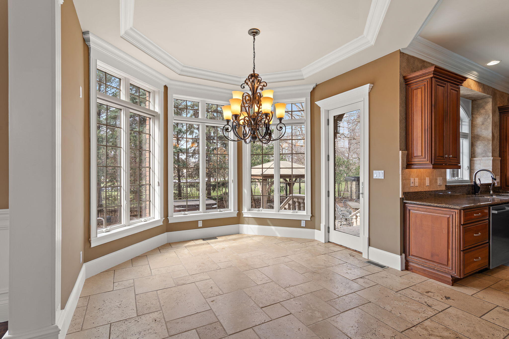 10224 Cherrywood Lane, Munster, IN 46321; Image #29