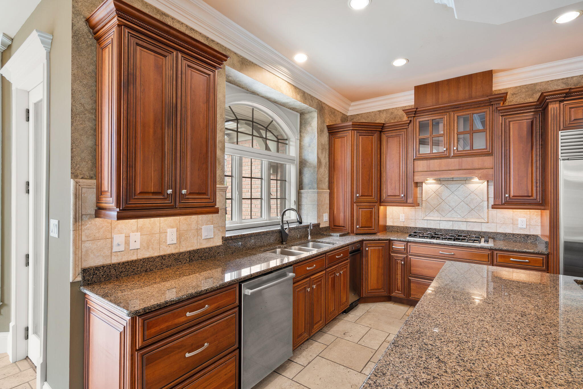 10224 Cherrywood Lane, Munster, IN 46321; Image #34