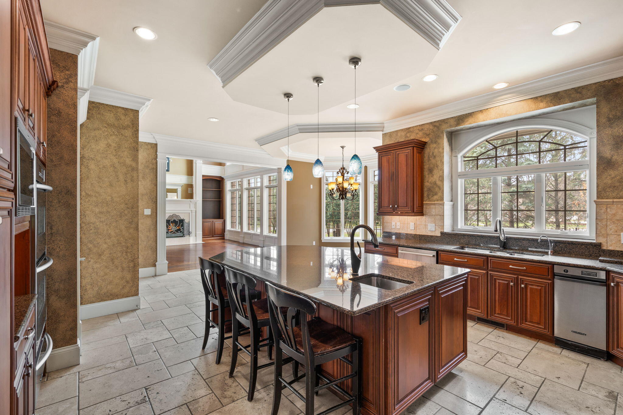 10224 Cherrywood Lane, Munster, IN 46321; Image #37