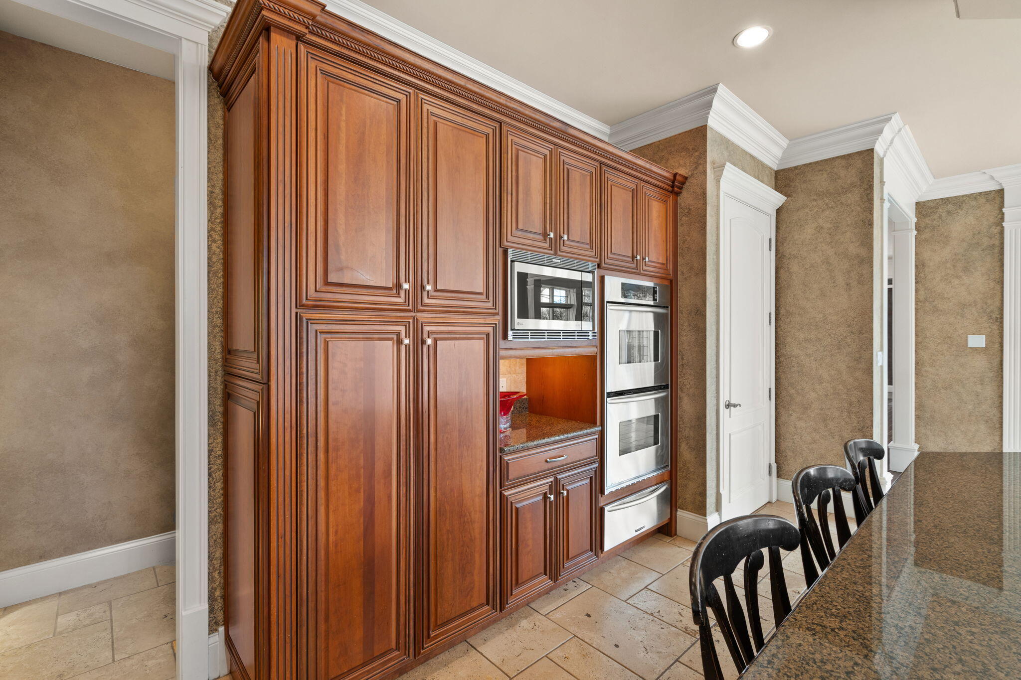 10224 Cherrywood Lane, Munster, IN 46321; Image #38