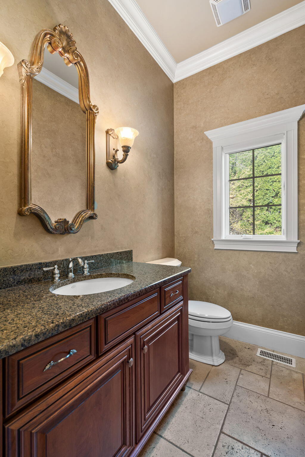 10224 Cherrywood Lane, Munster, IN 46321; Image #40