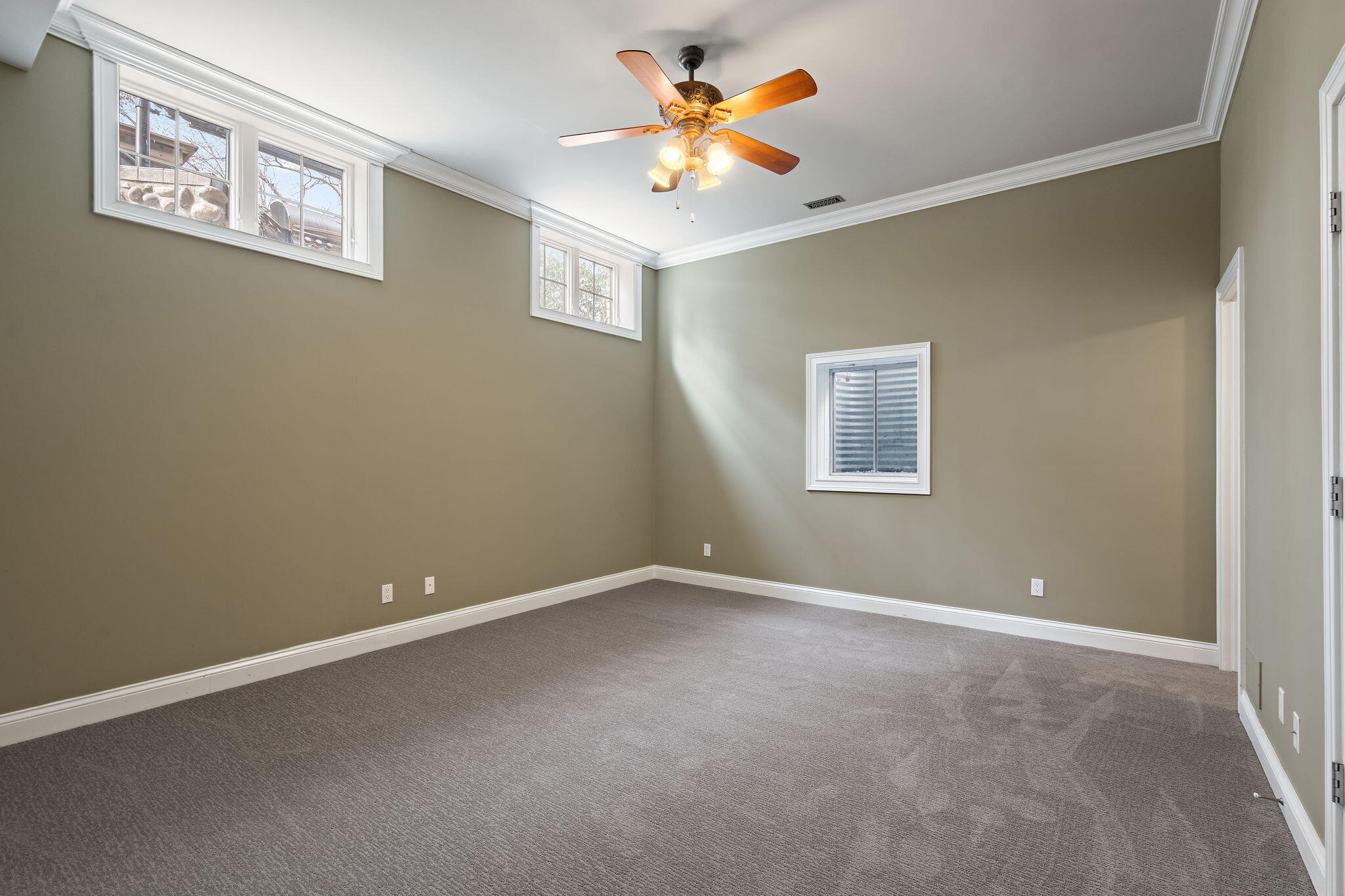 10224 Cherrywood Lane, Munster, IN 46321; Image #90