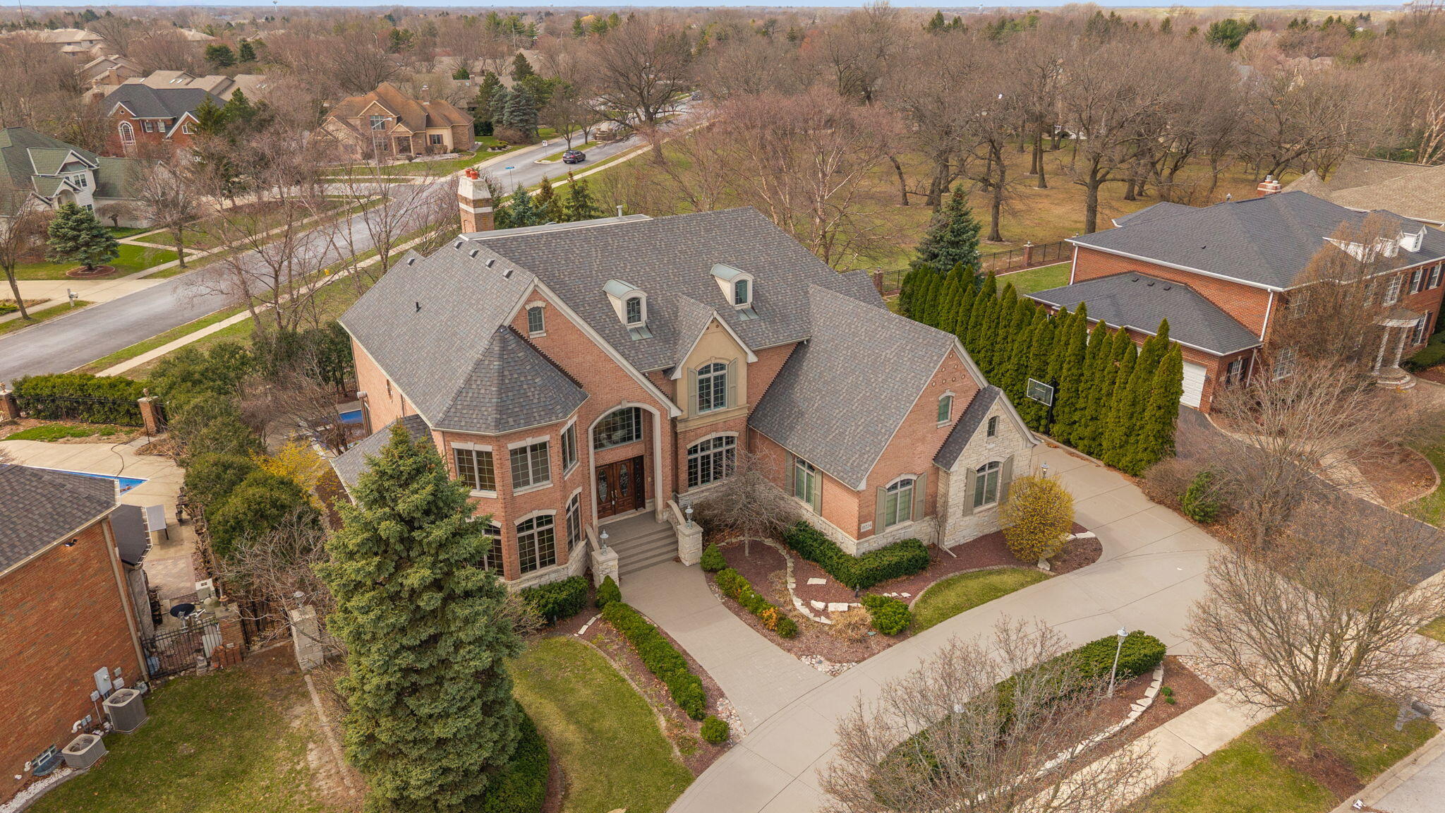 10224 Cherrywood Lane, Munster, IN 46321; Image #97