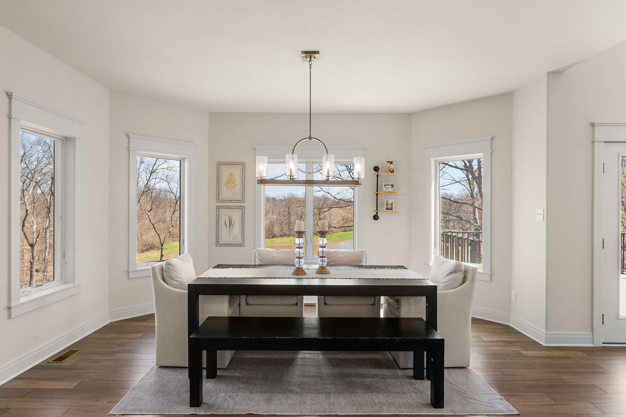 359 W Sandhurst Drive, Valparaiso, IN 46385; Image #12