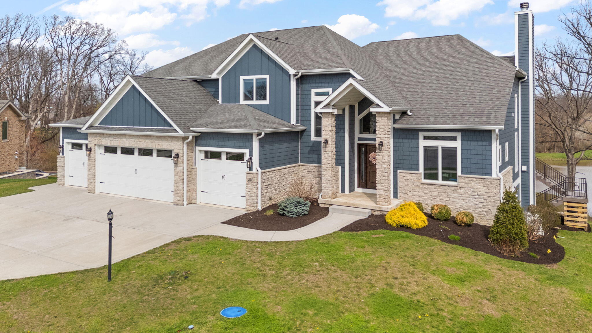 359 W Sandhurst Drive, Valparaiso, IN 46385; Image #2