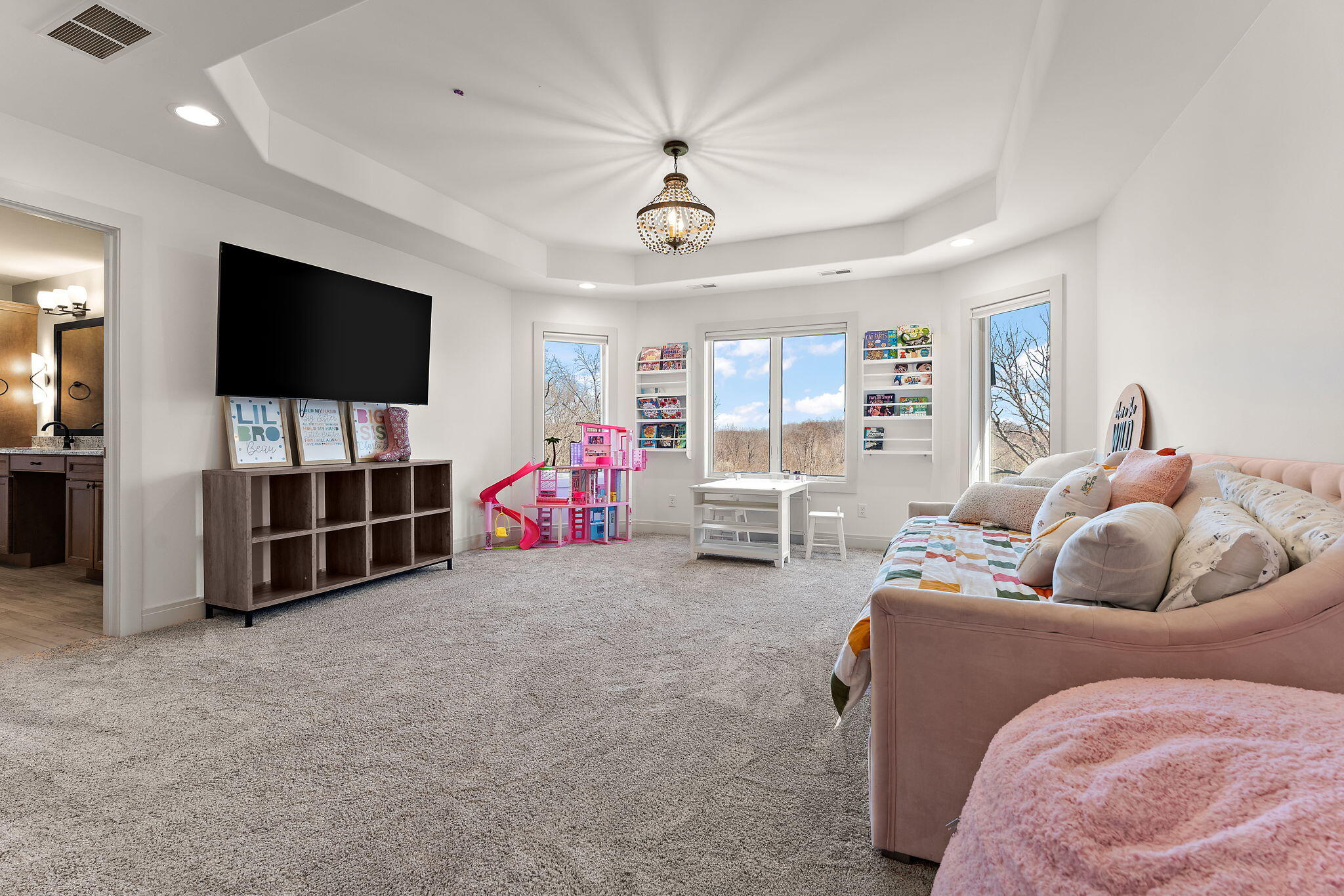 359 W Sandhurst Drive, Valparaiso, IN 46385; Image #27