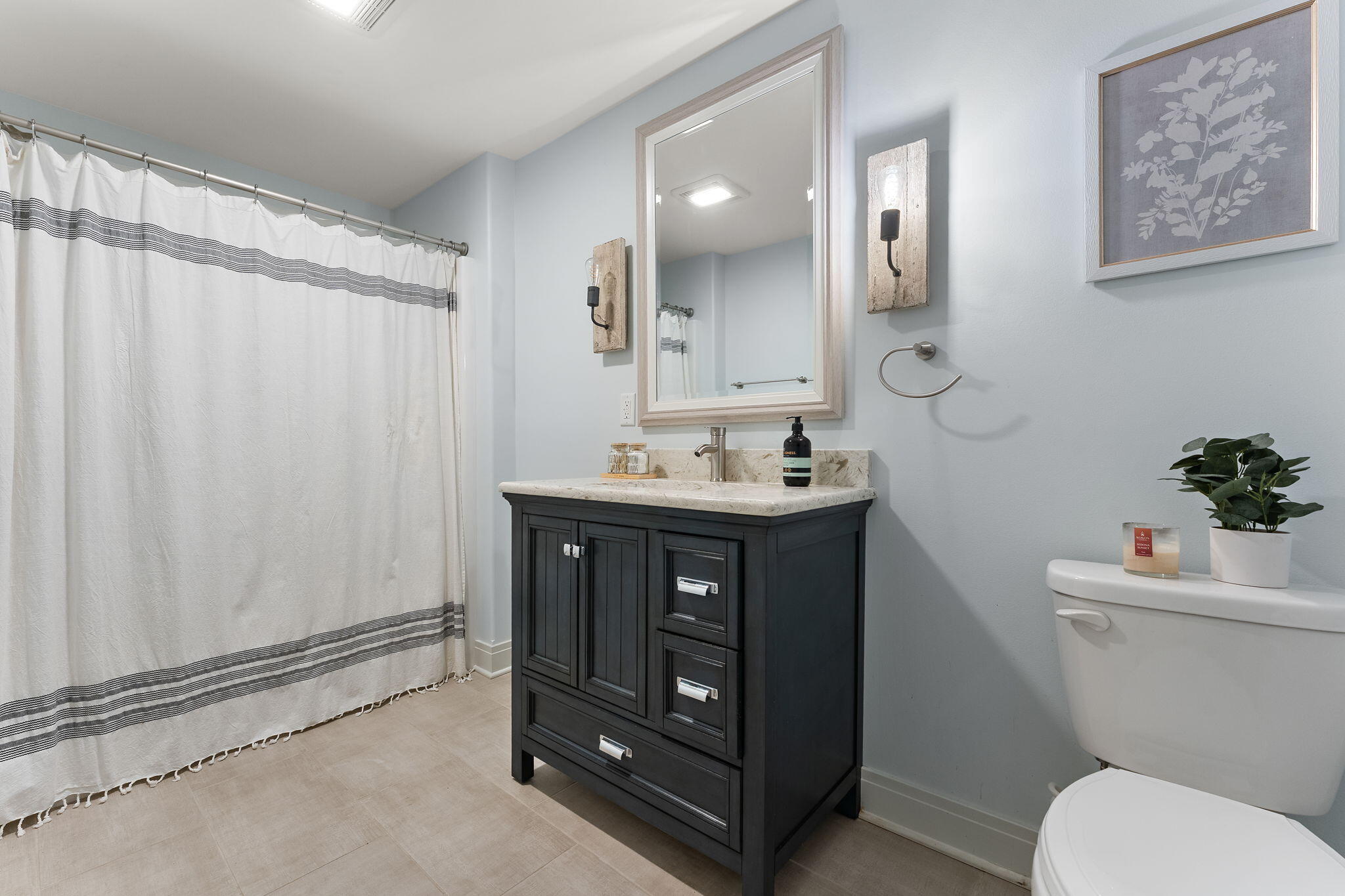 359 W Sandhurst Drive, Valparaiso, IN 46385; Image #36