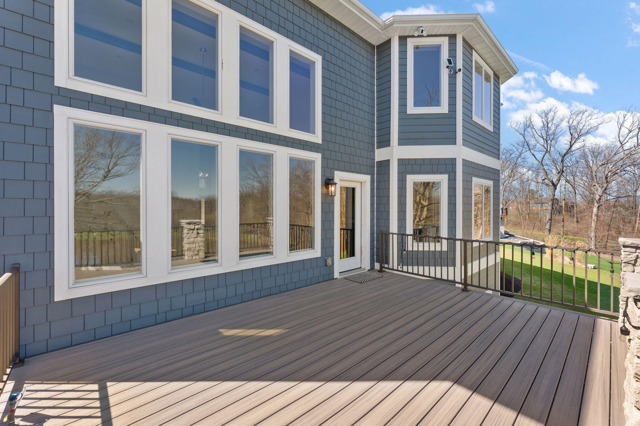 359 W Sandhurst Drive, Valparaiso, IN 46385; Image #38