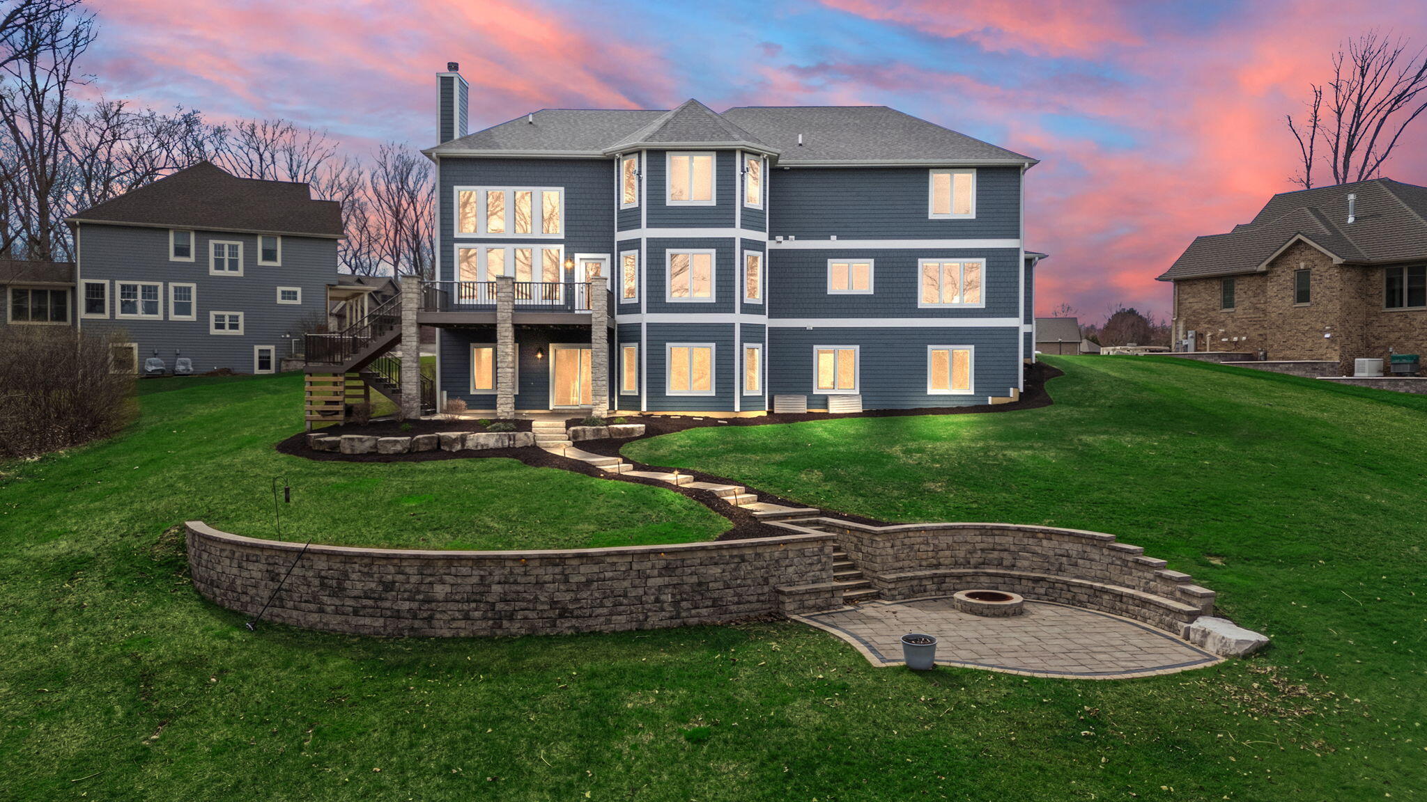359 W Sandhurst Drive, Valparaiso, IN 46385; Image #46