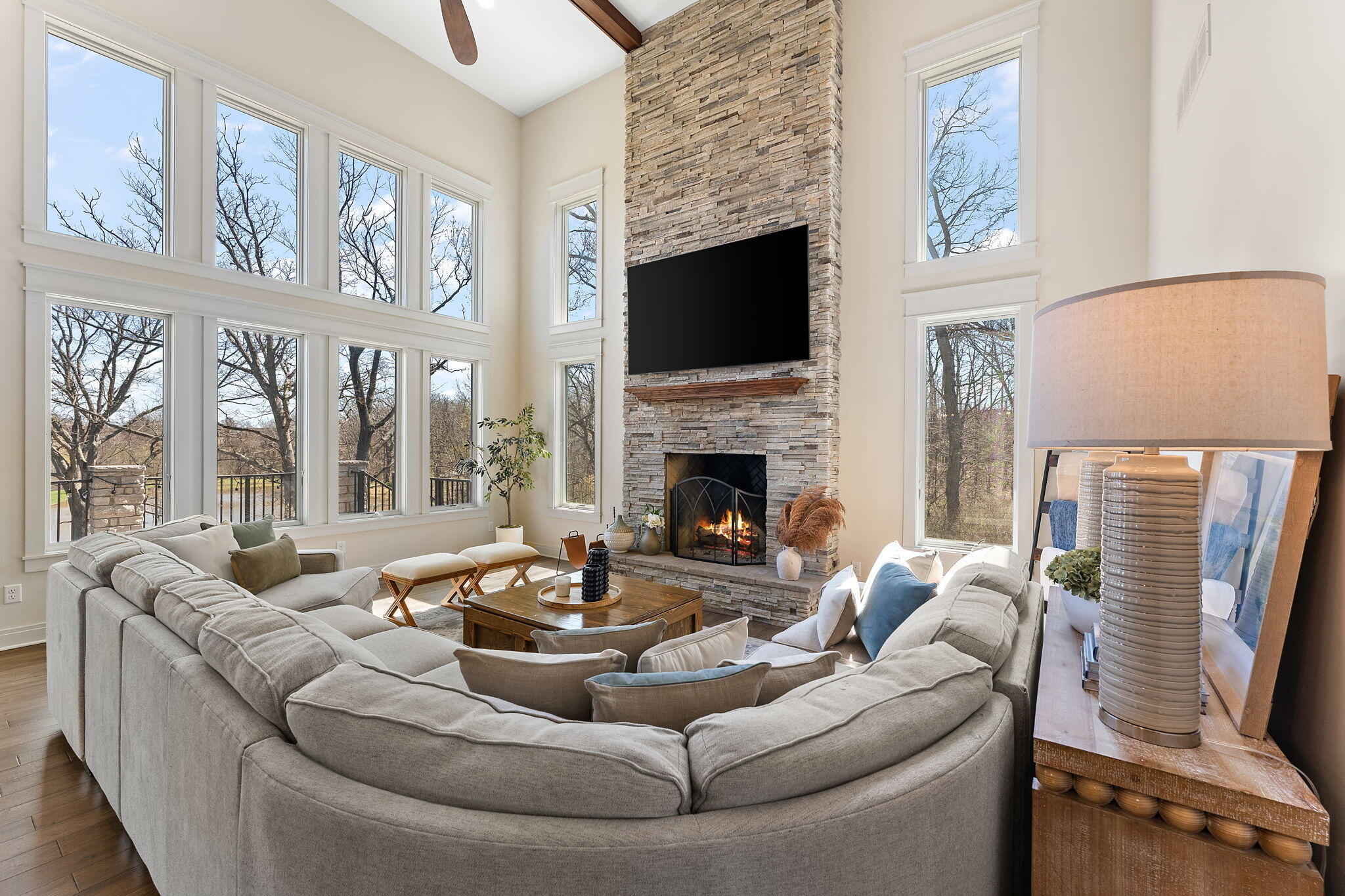 359 W Sandhurst Drive, Valparaiso, IN 46385; Image #5