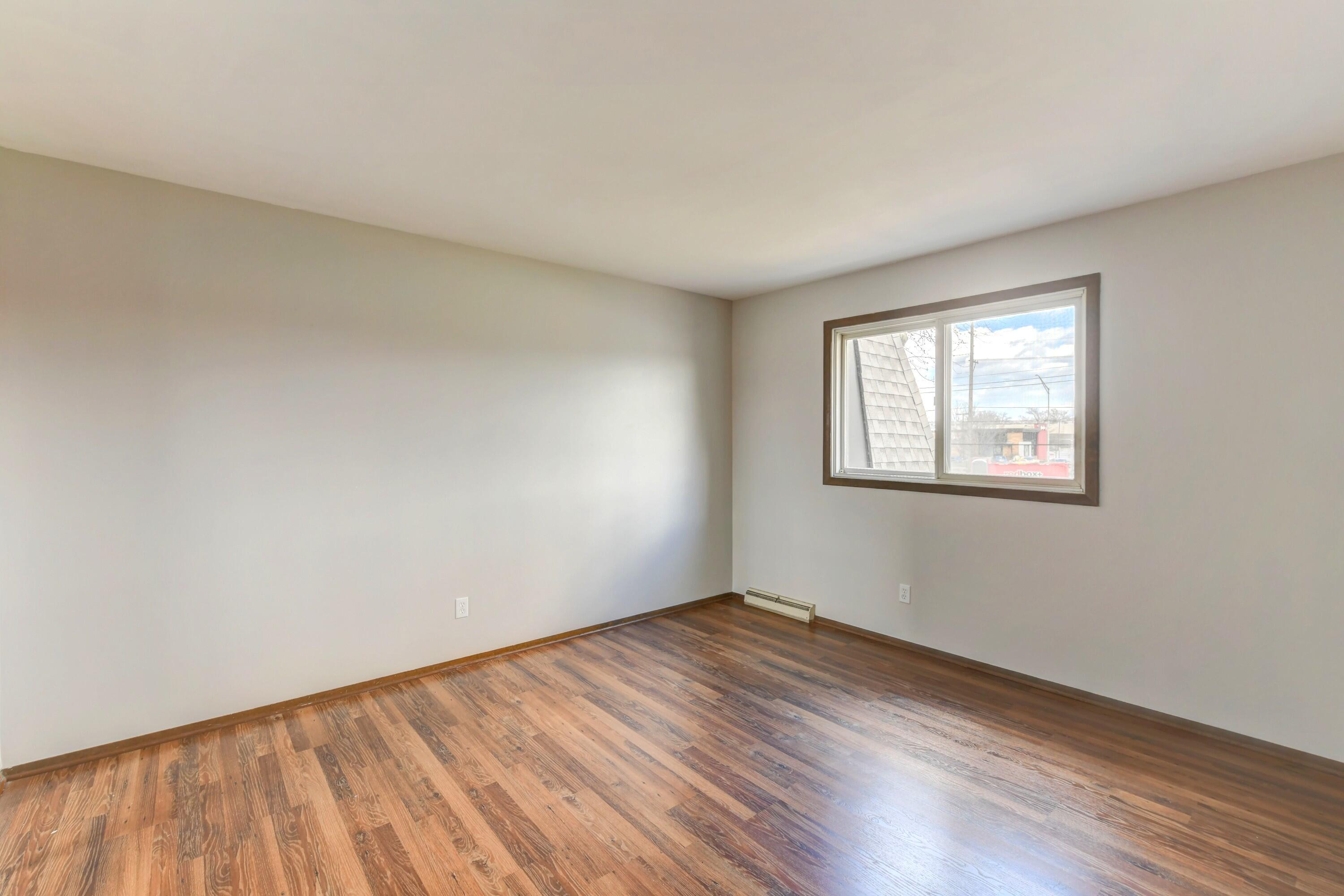 8029 Jefferson Avenue, Munster, IN 46321; Image #13