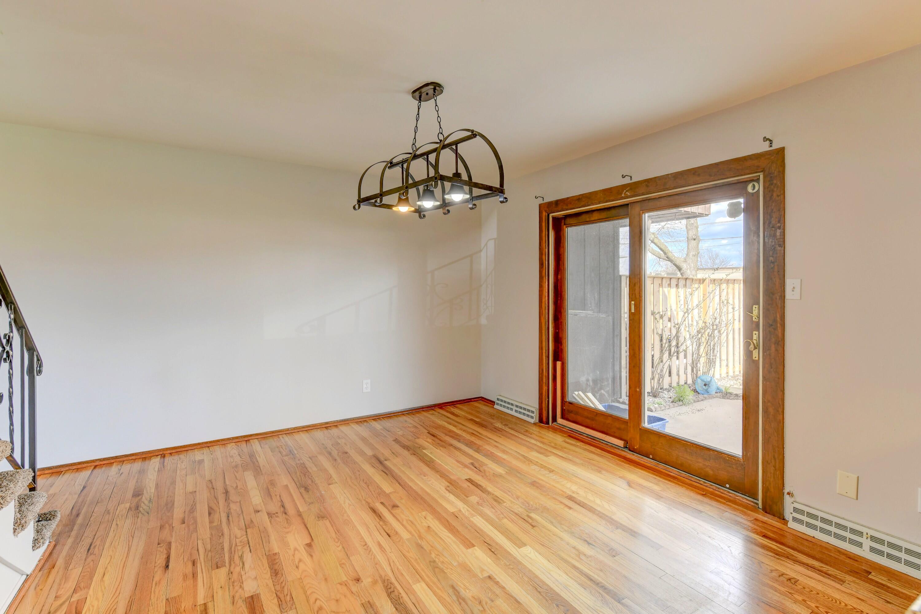 8029 Jefferson Avenue, Munster, IN 46321; Image #6