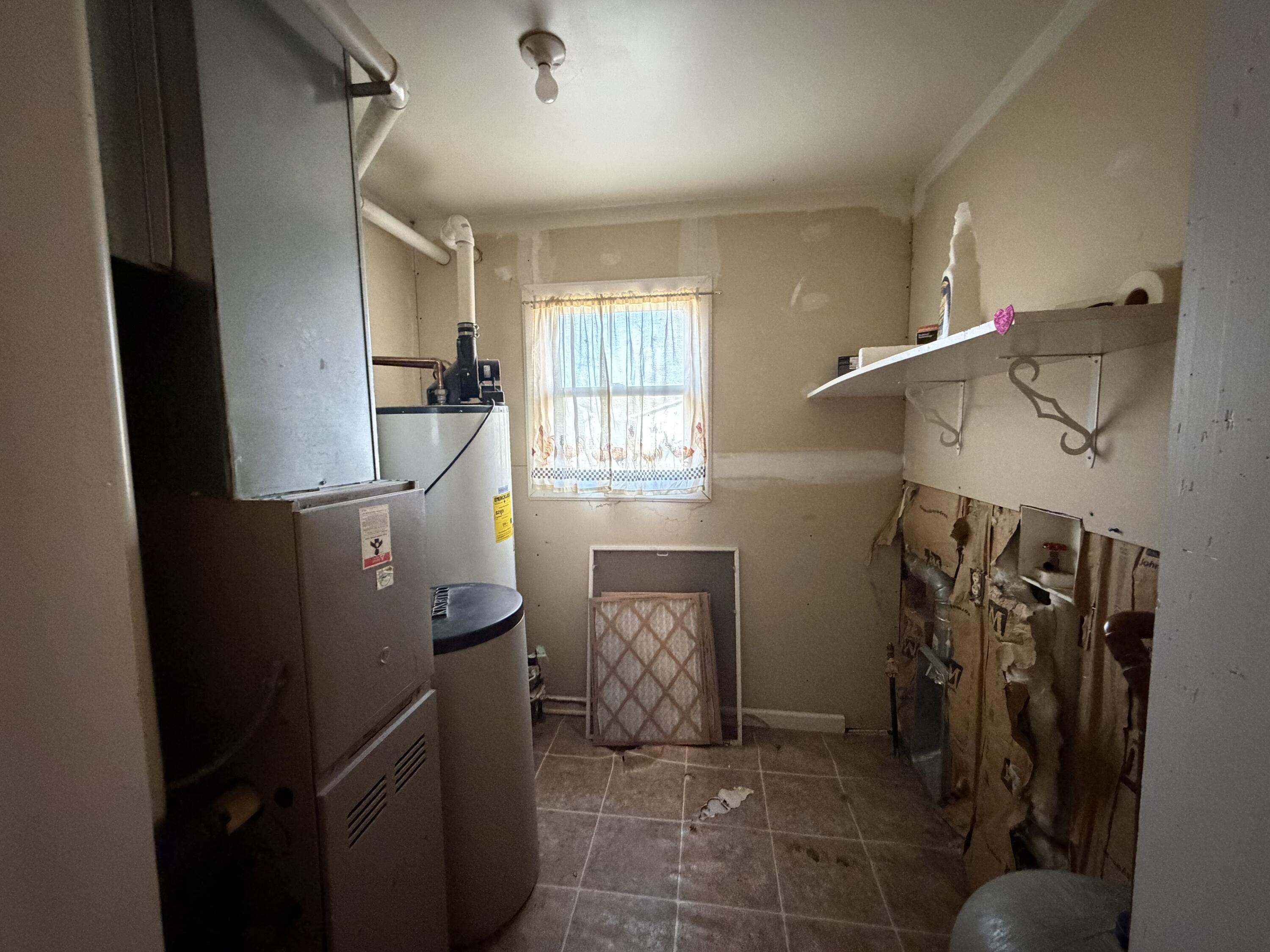 5706 W 43rd Avenue, Gary, IN 46408; Image #9