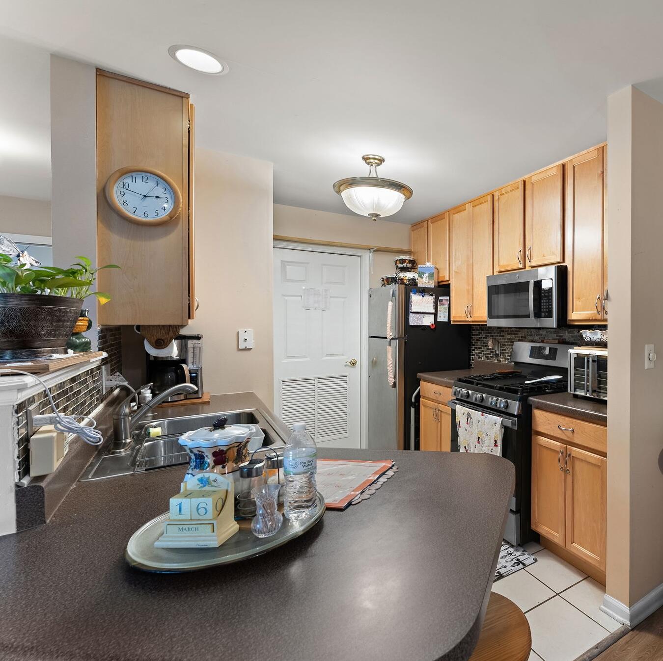 630 Cambridge Court, Munster, IN #1b, 46321; Image #5